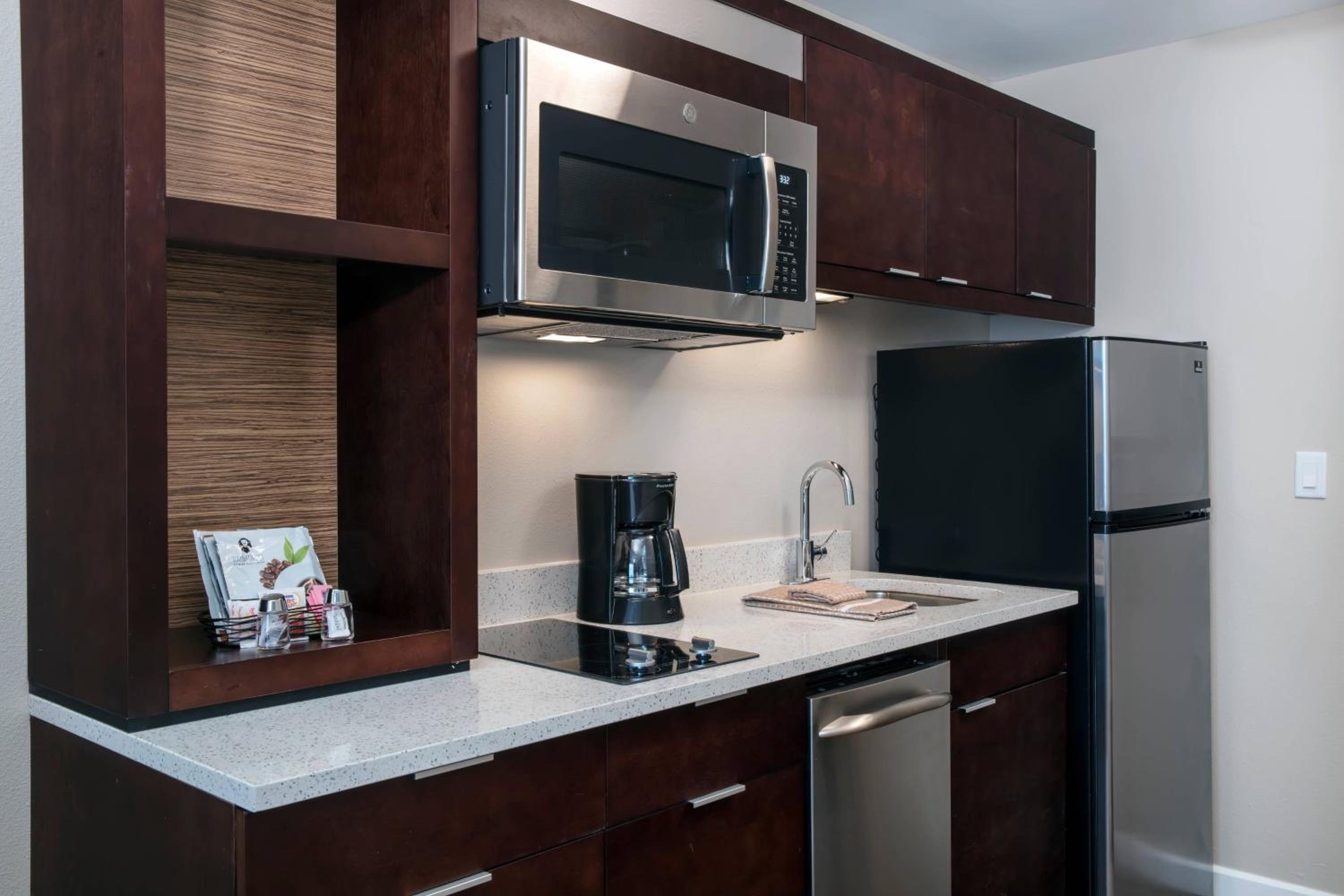 King Studio with Sofa Bed and Roll-in Shower - Mobility and Hearing Accessible