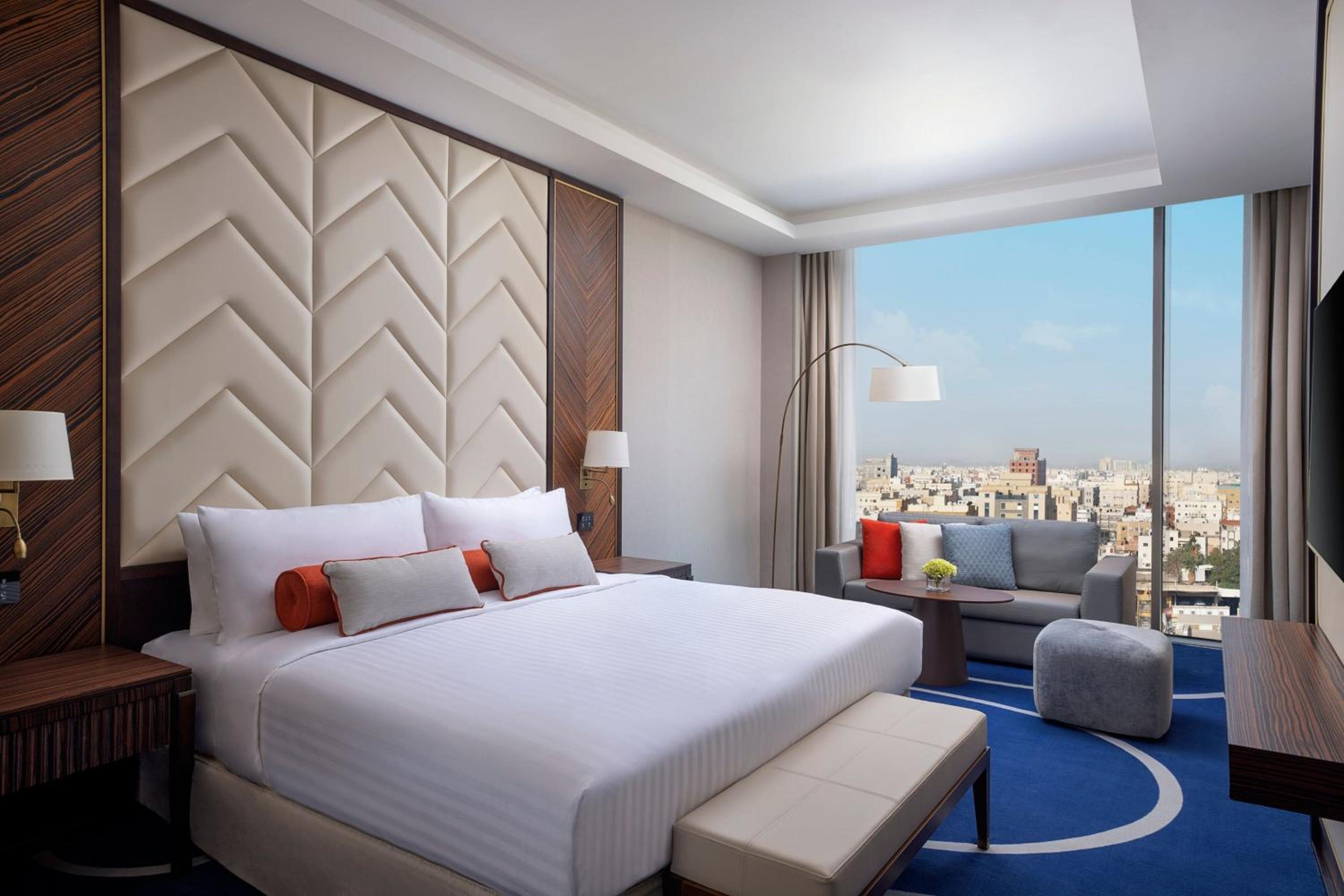 Executive King Room - Club Lounge Access - Photo 2