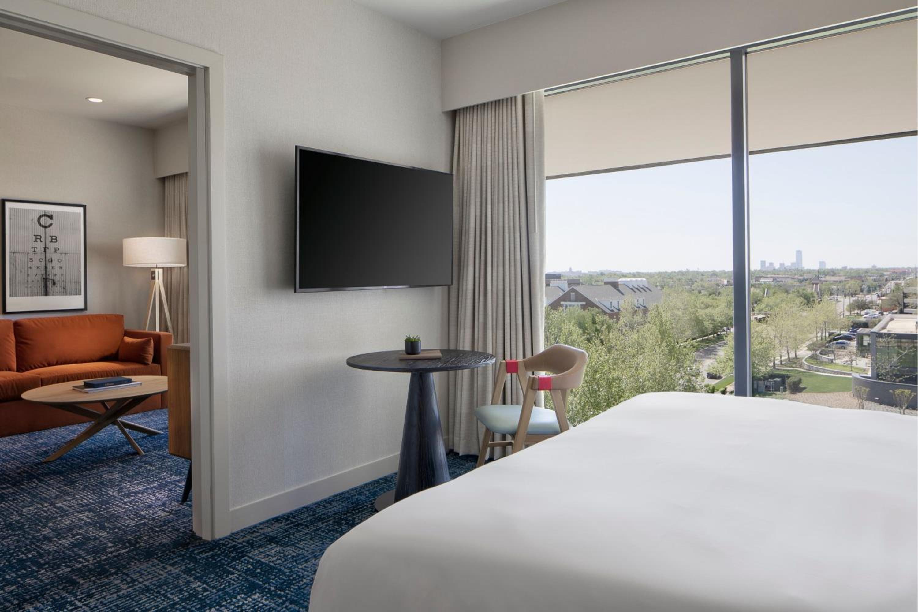 One-Bedroom King Suite with City View - Mobility Accessible with Tub photo 1
