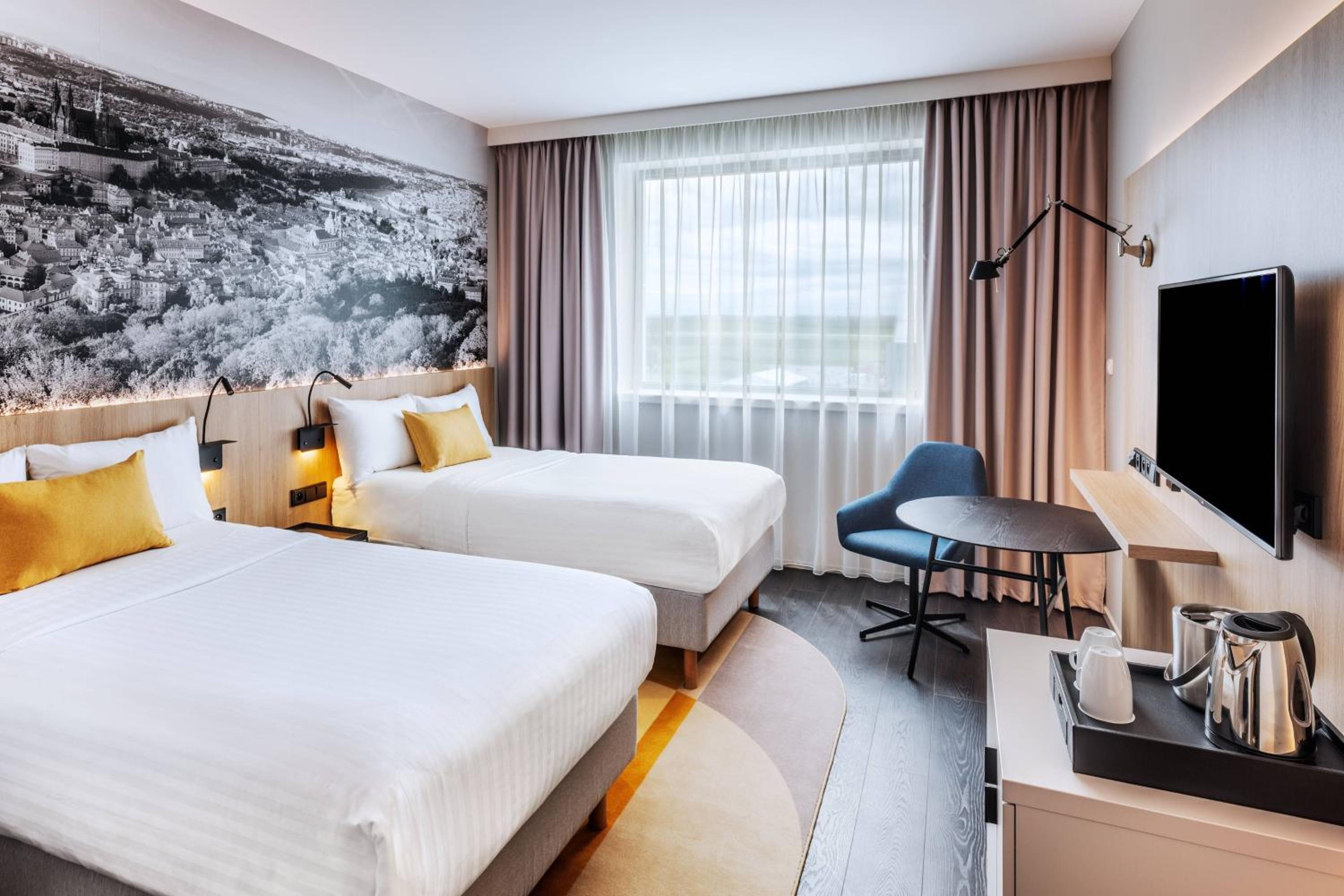 Standard Twin Room - Photo 1