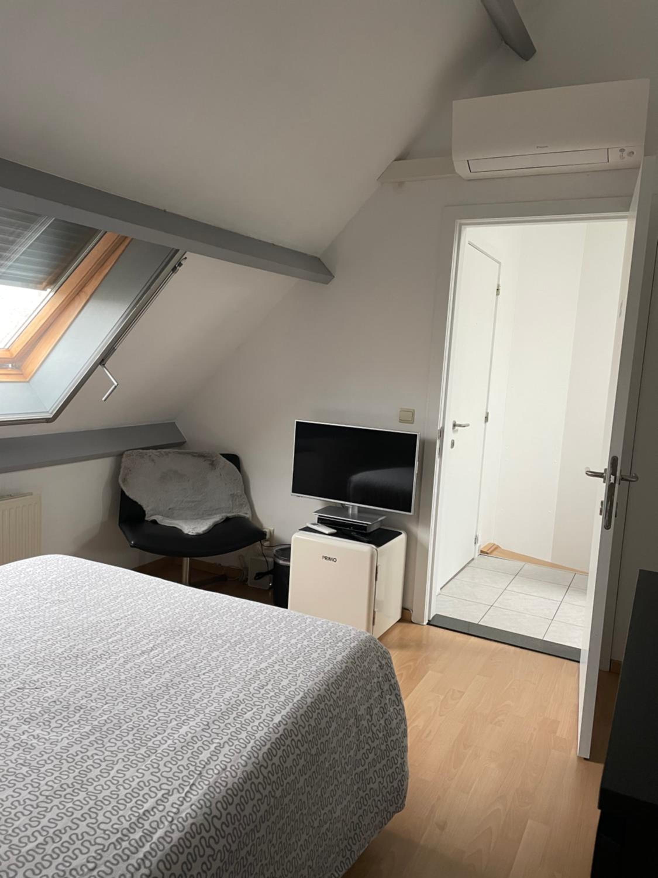 Standard Double Room with Shared Bathroom photo 1