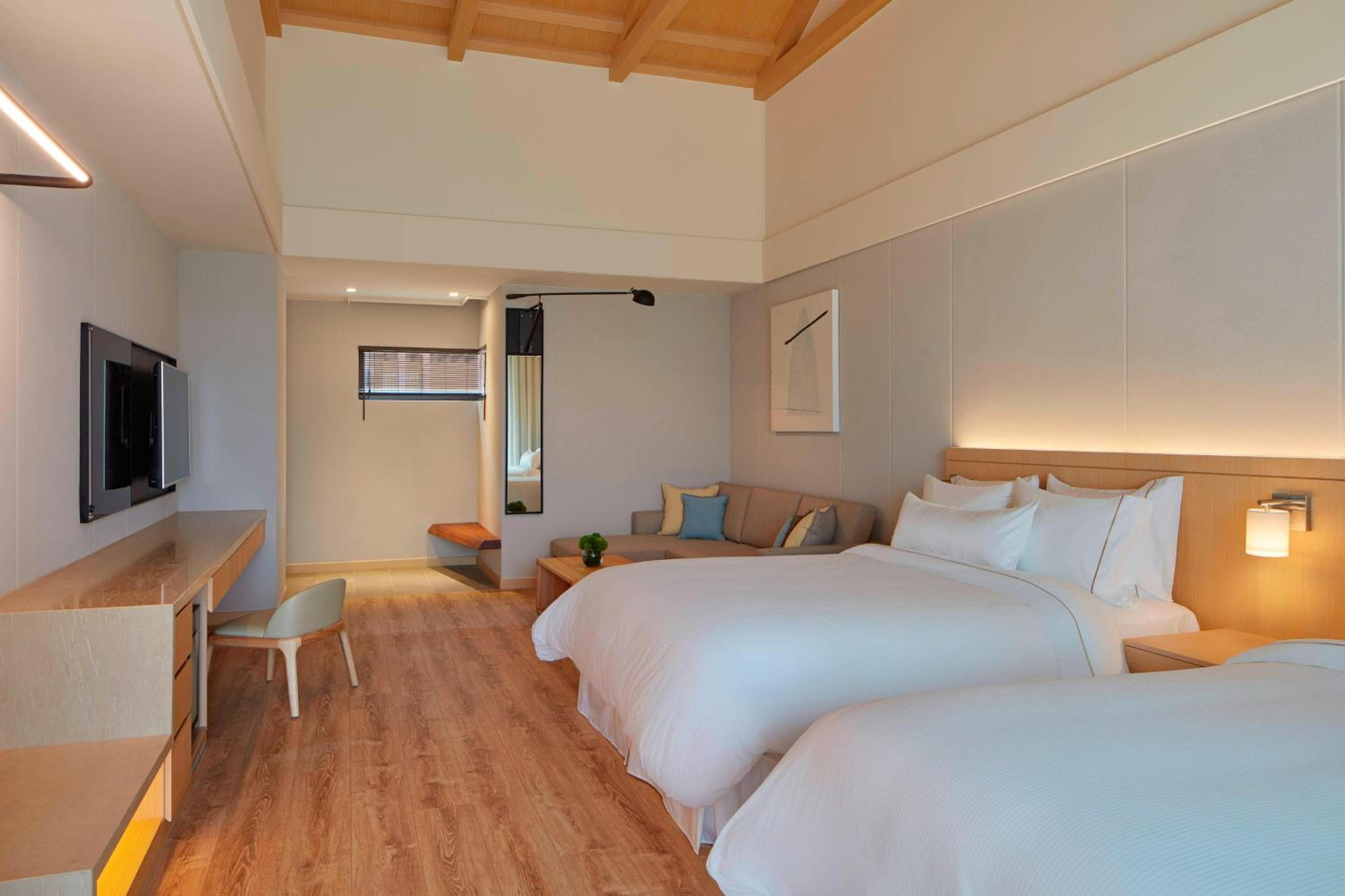 Premium Garden Suite, 1 Bedroom Studio Suite, 2 Double