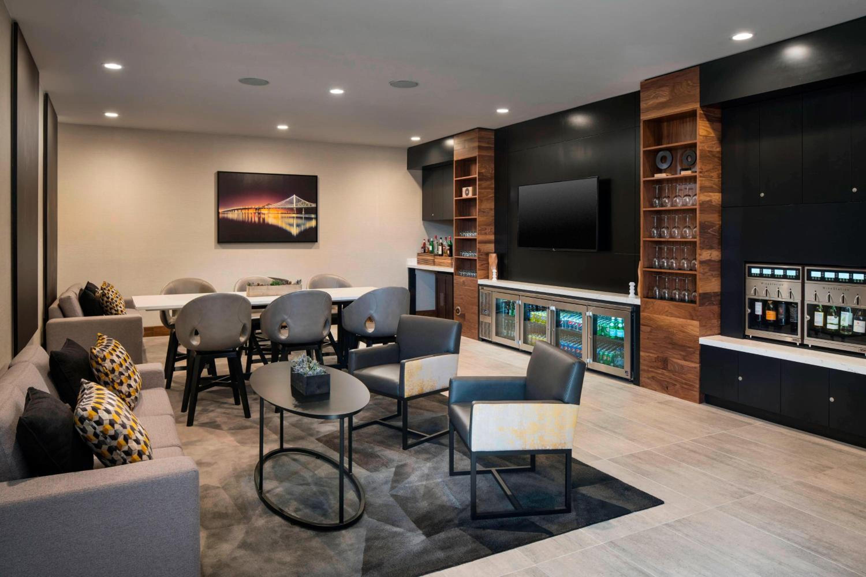 Concierge King Room - Photo 6
