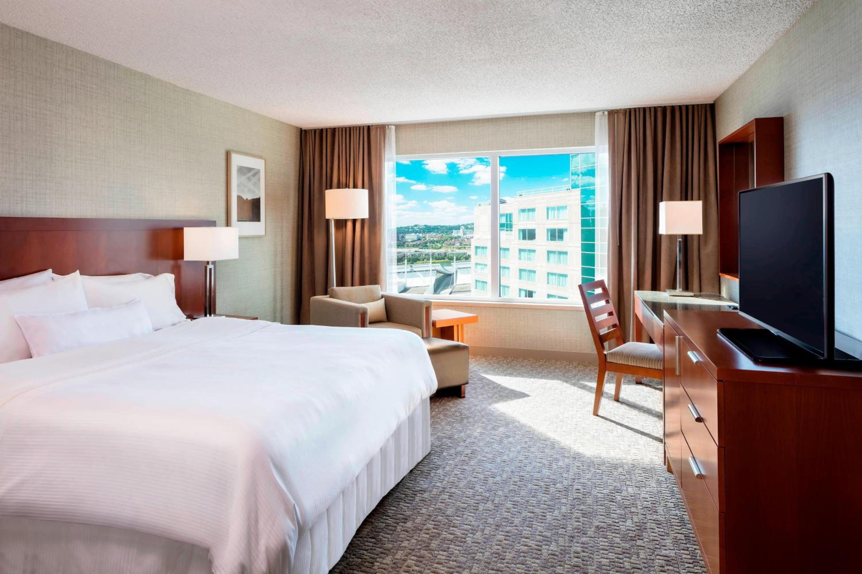 Premium King Room - Photo 1