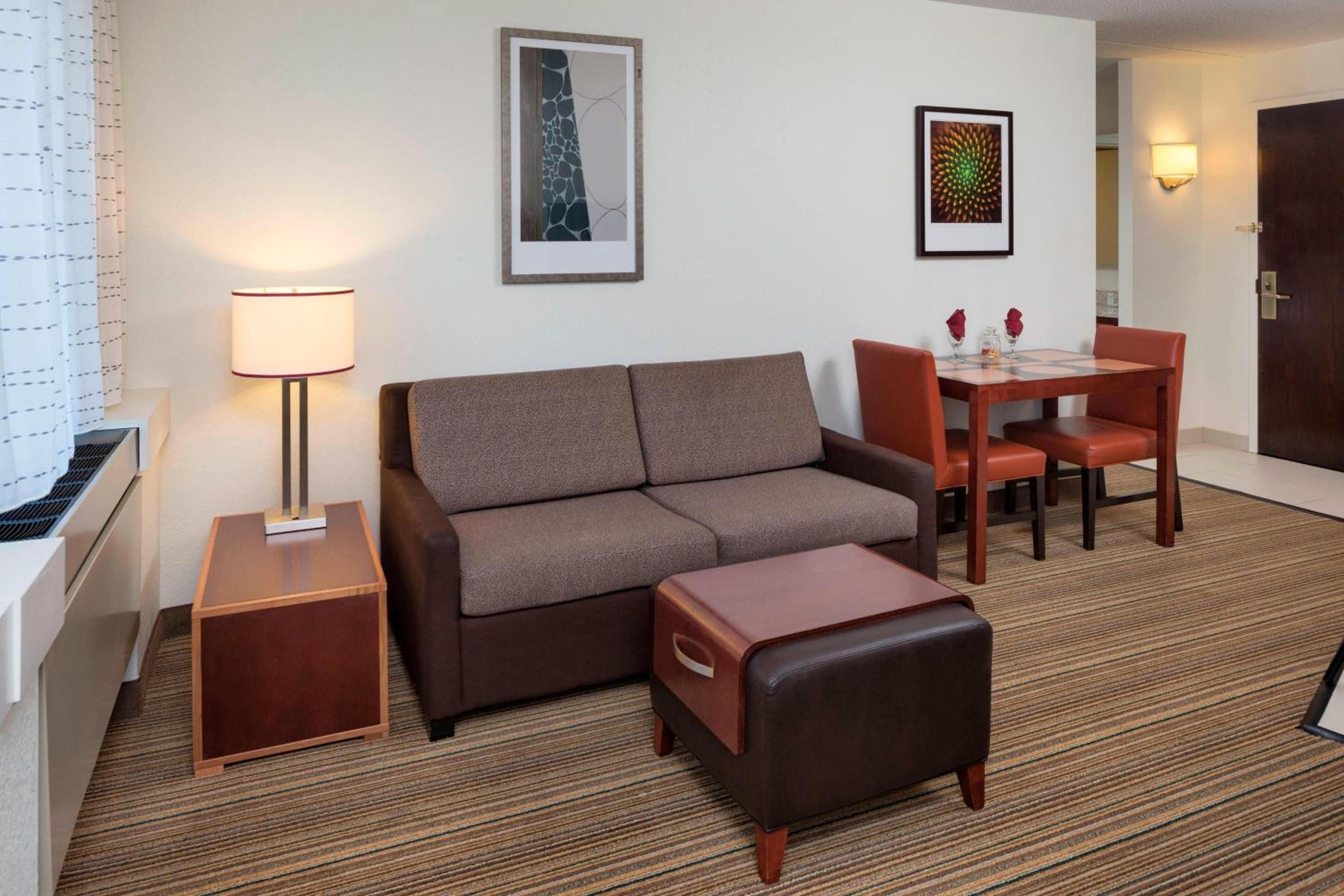 One-Bedroom Double Suite photo 3