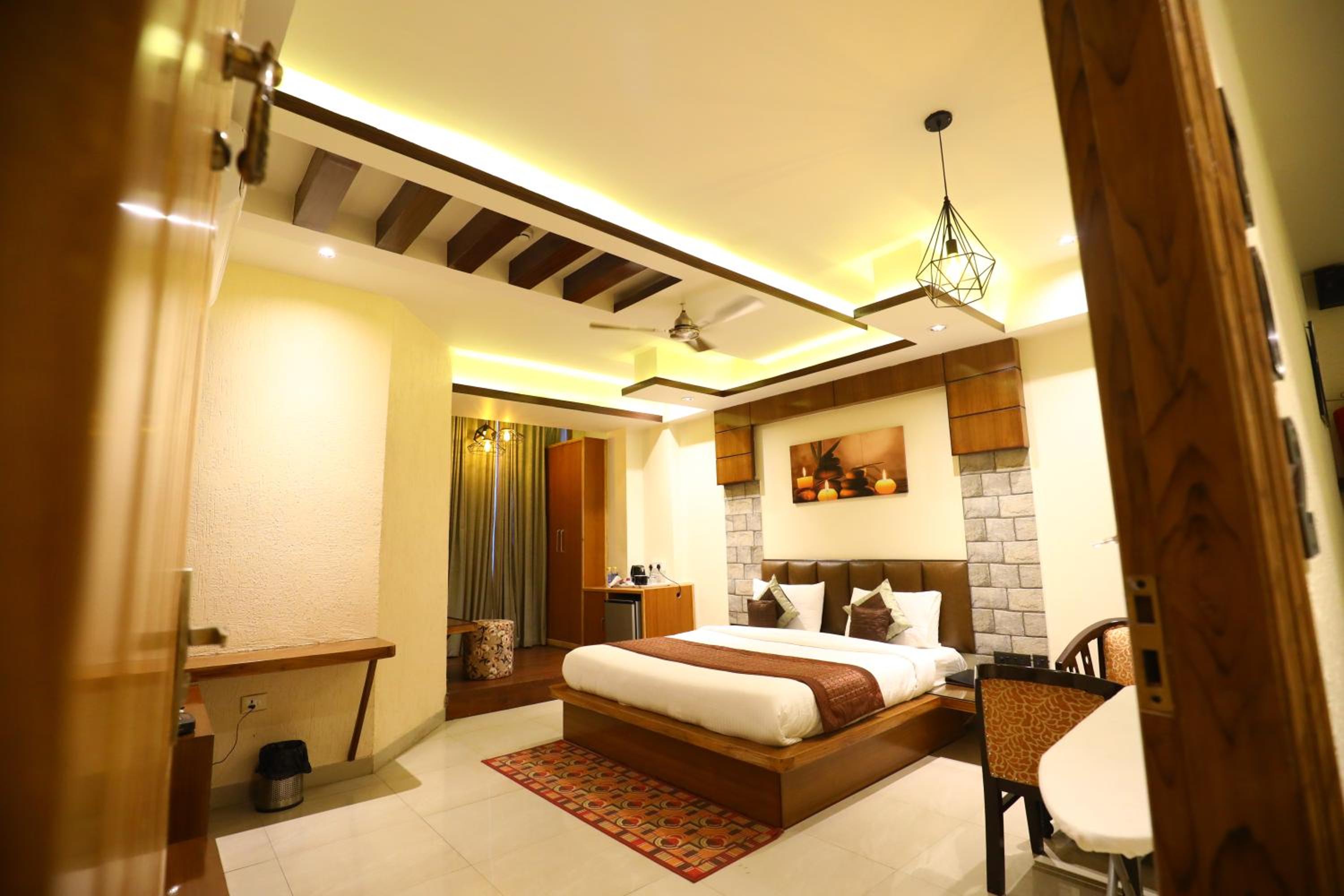 Superior King Room photo 2
