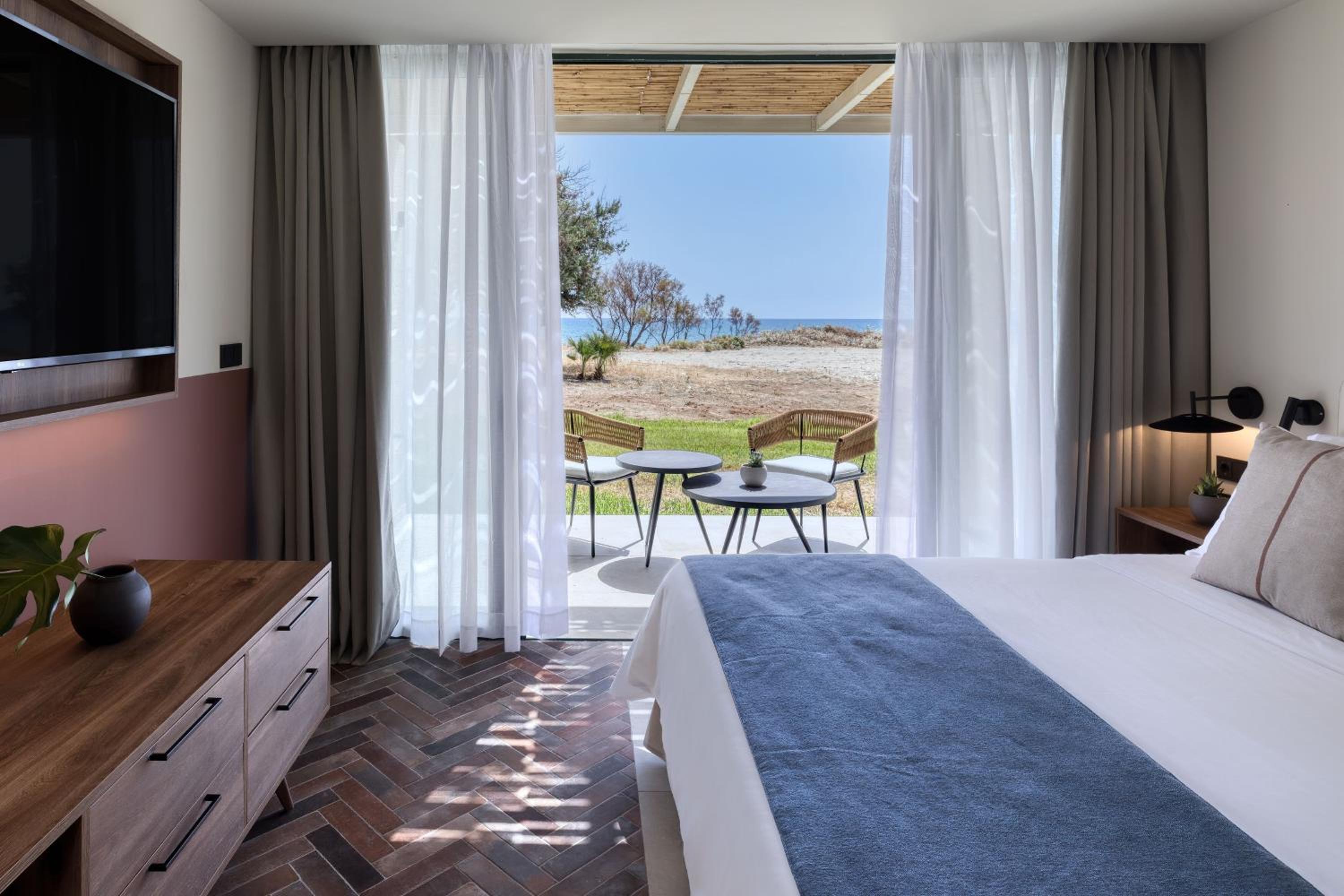 Sapphire Lush 2 Bedroom Suite - Photo 4