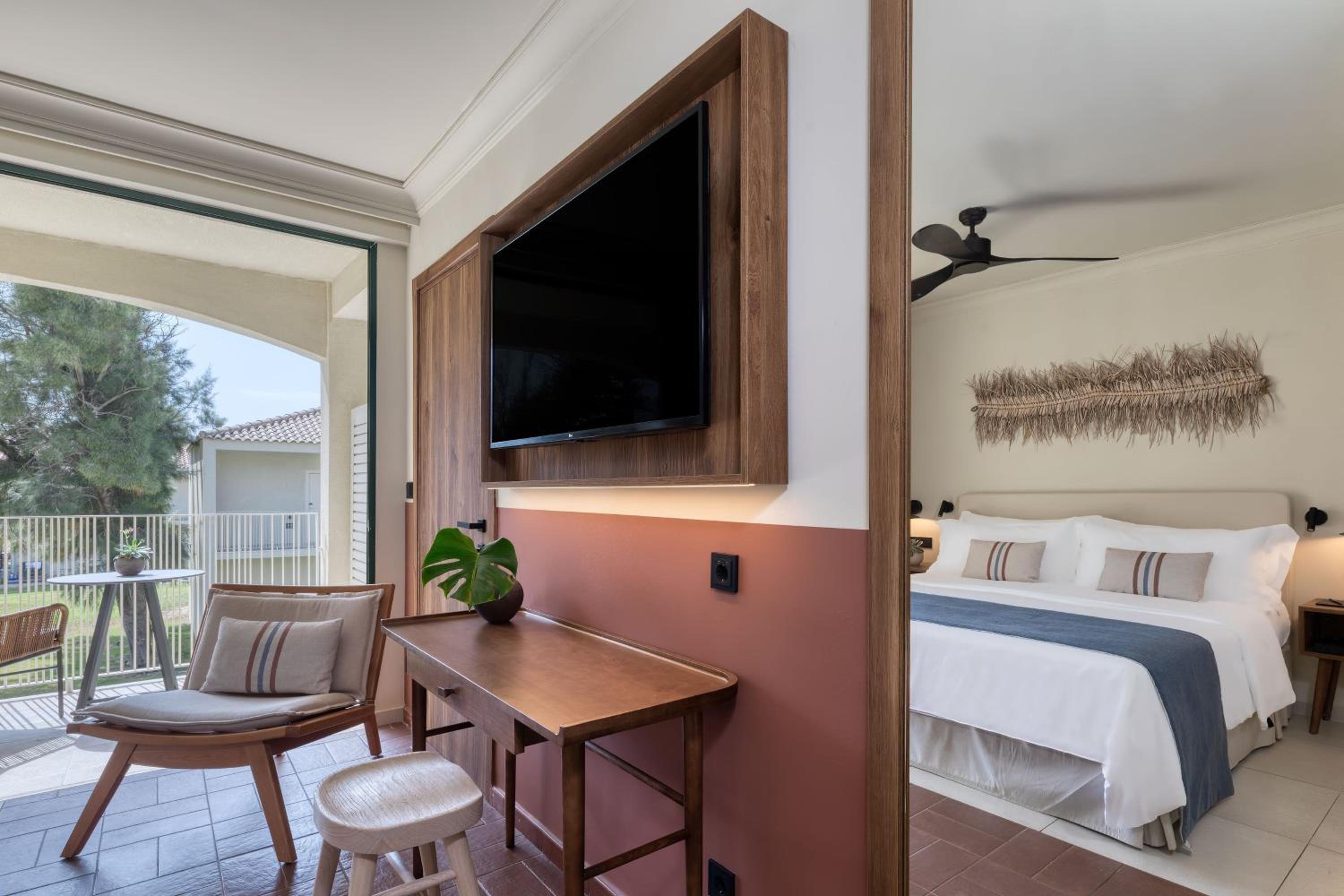Grand Tropical Zen Suite - Photo 1