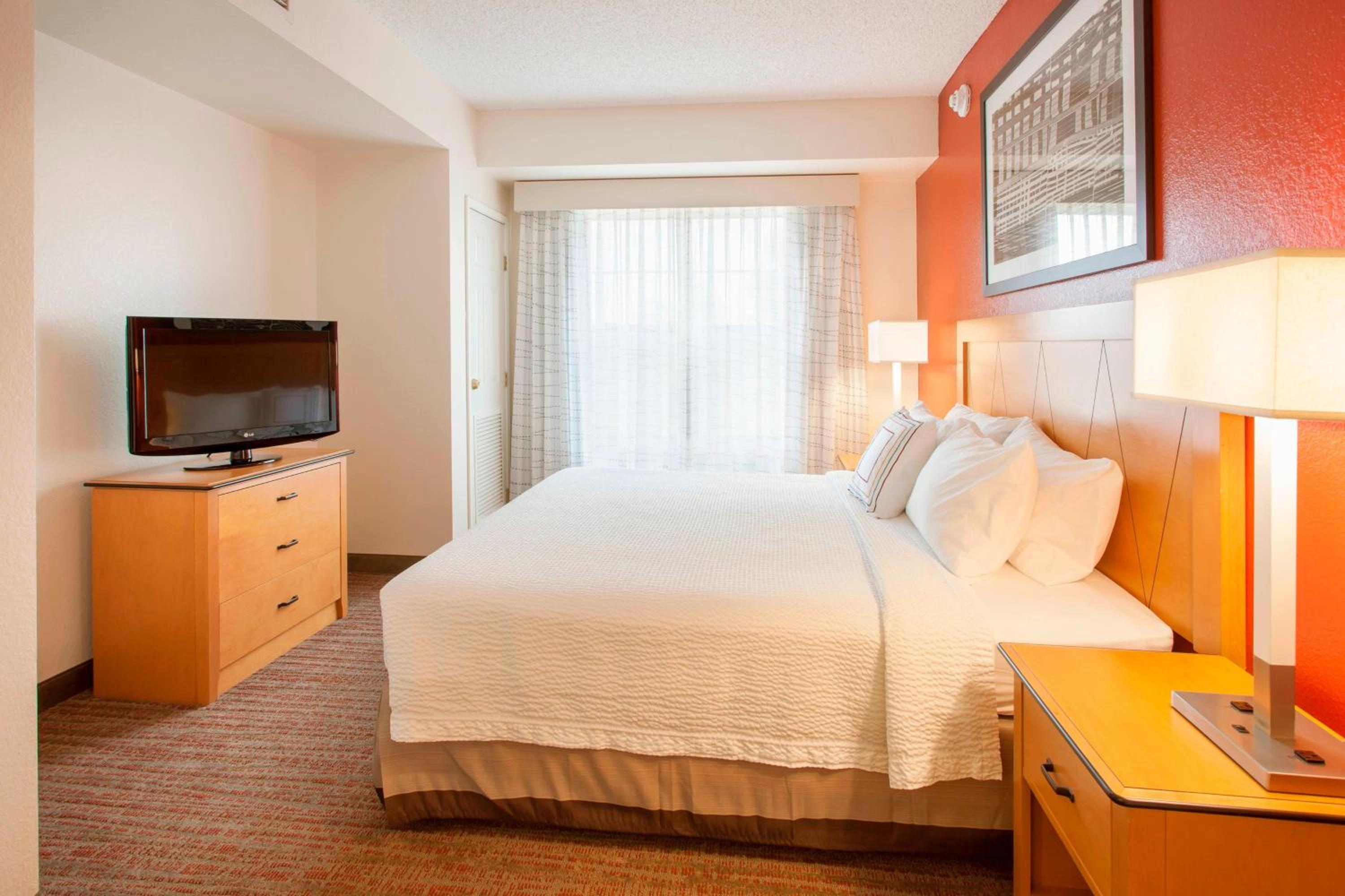One Bedroom Suite - King