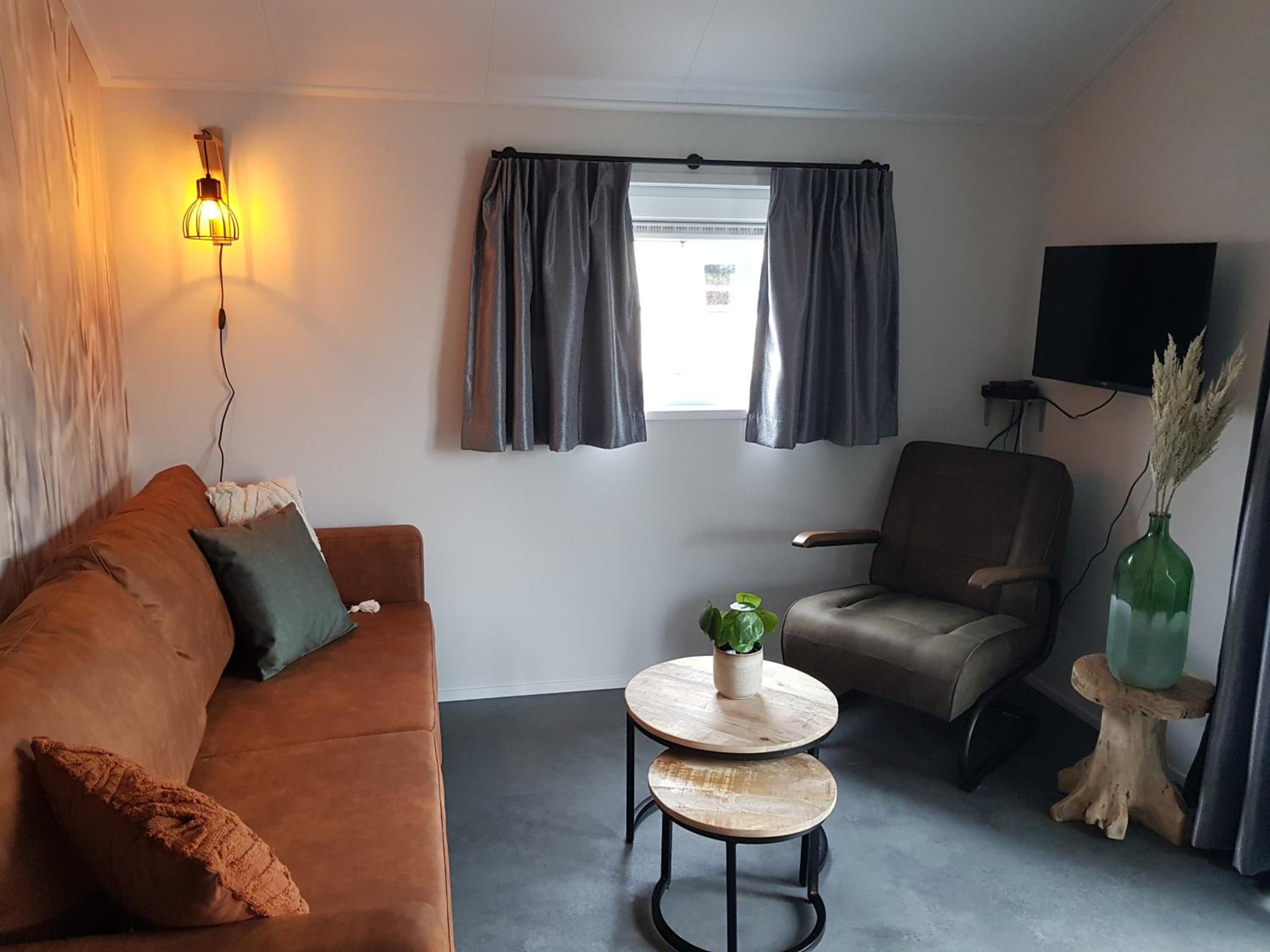 Three-Bedroom Chalet photo 2