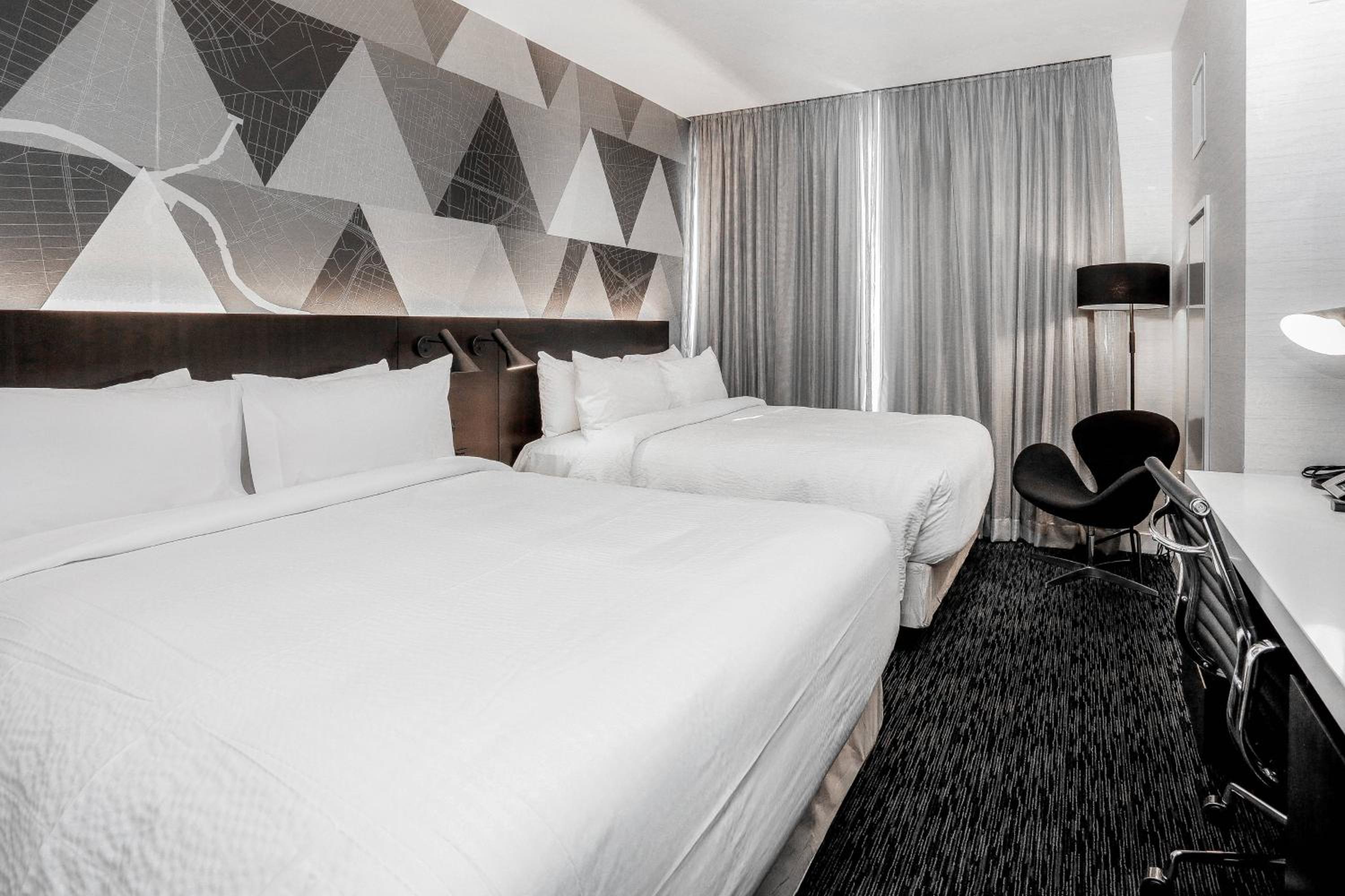 Queen Room with Two Queen Beds photo 1