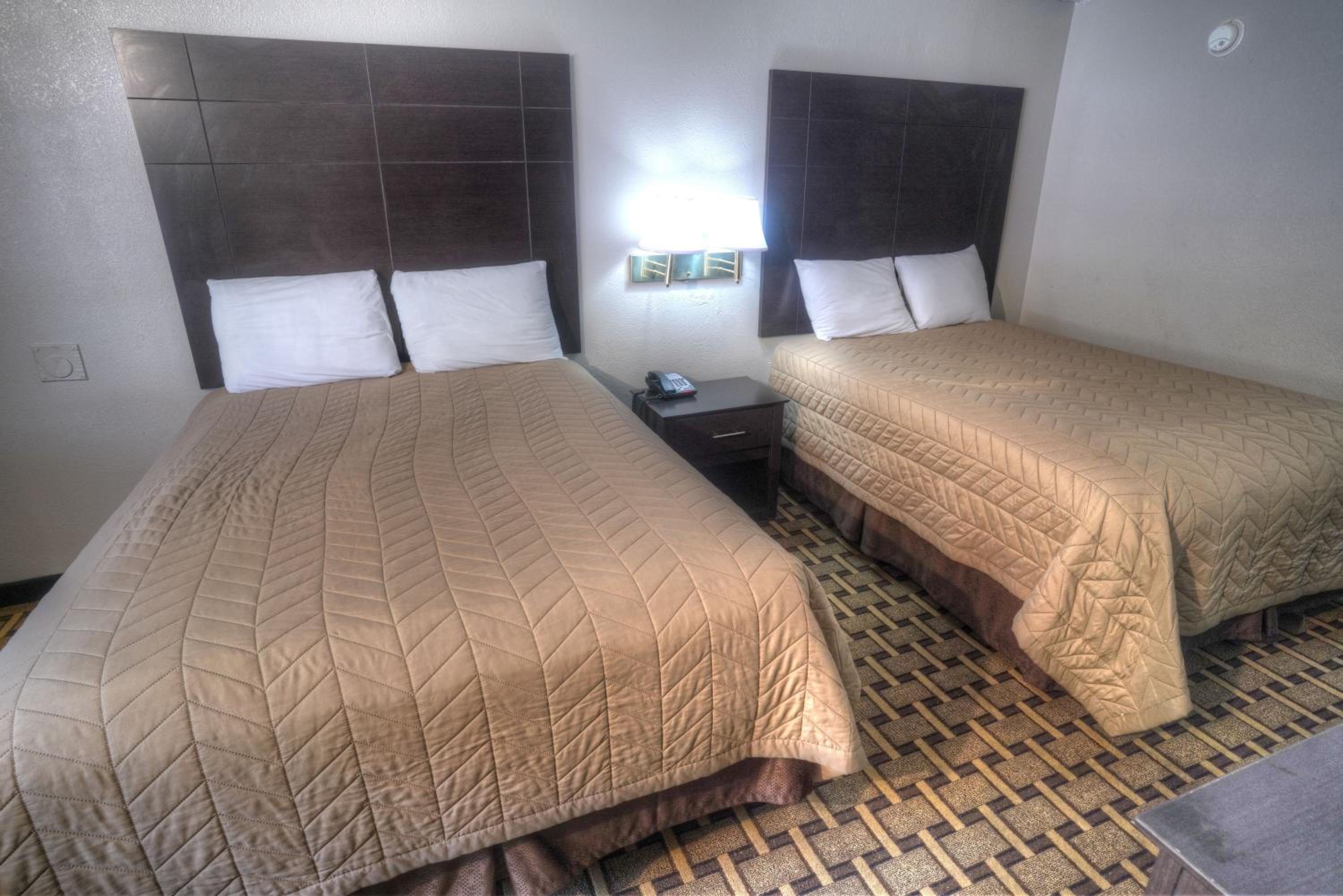Double Room with Two Double Beds photo 2