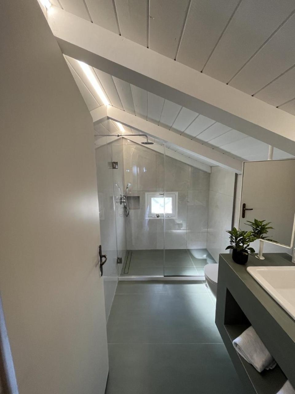 Two-Bedroom Apartment photo 2