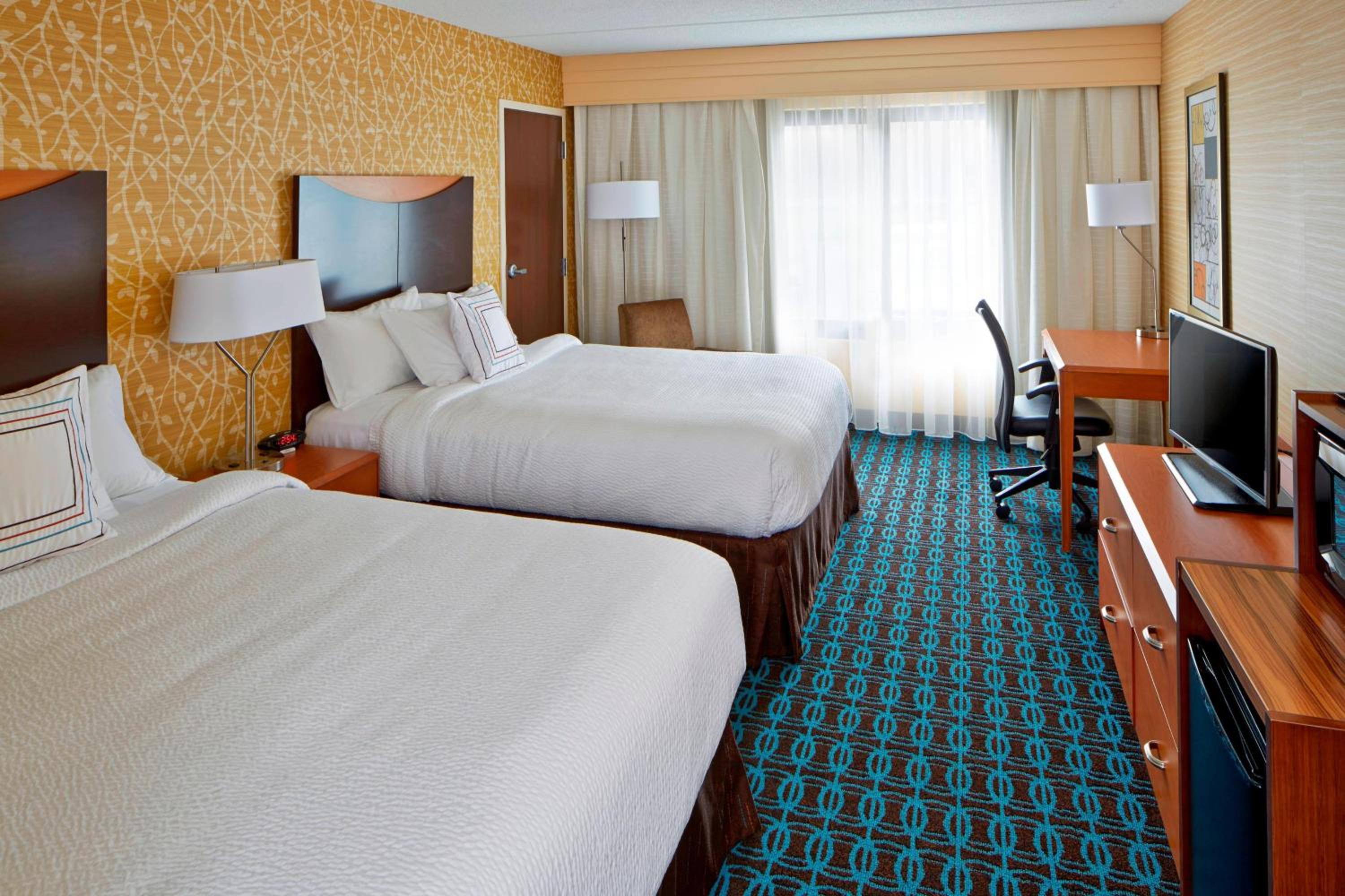 Guest Queen Room with Two Queen Beds - Photo 1
