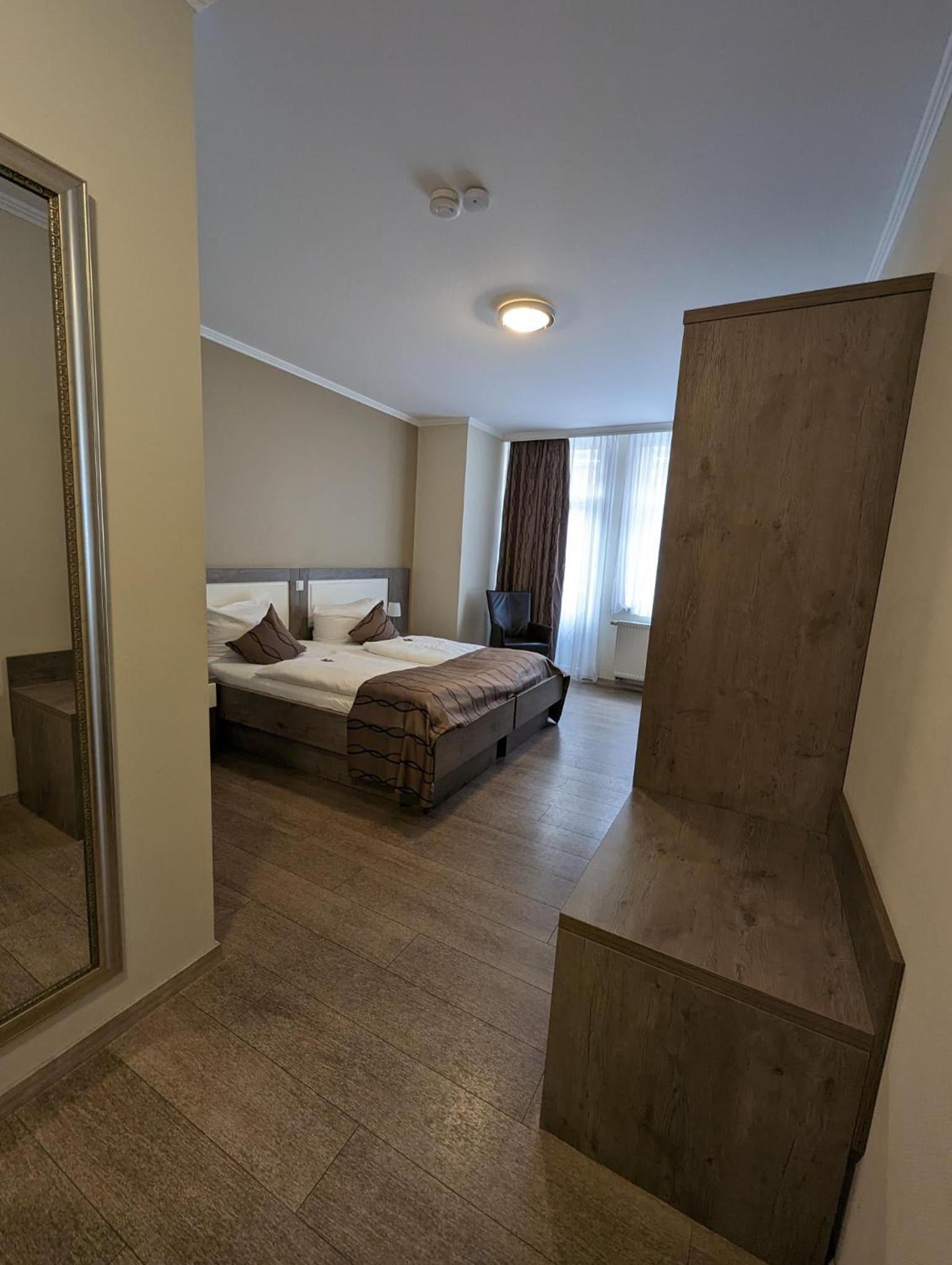 Business Double Room photo 3