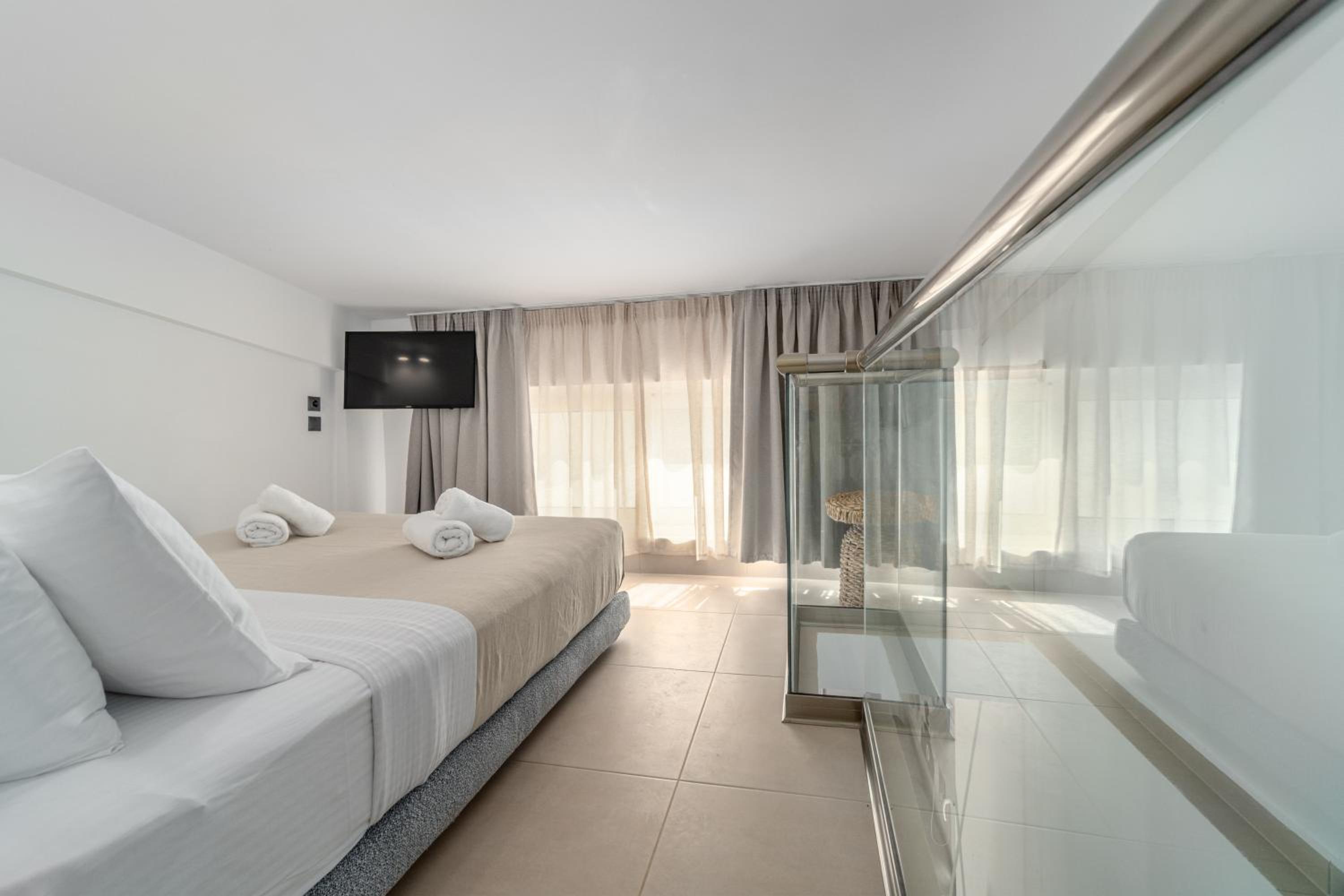 Two-Bedroom Villa - Photo 14