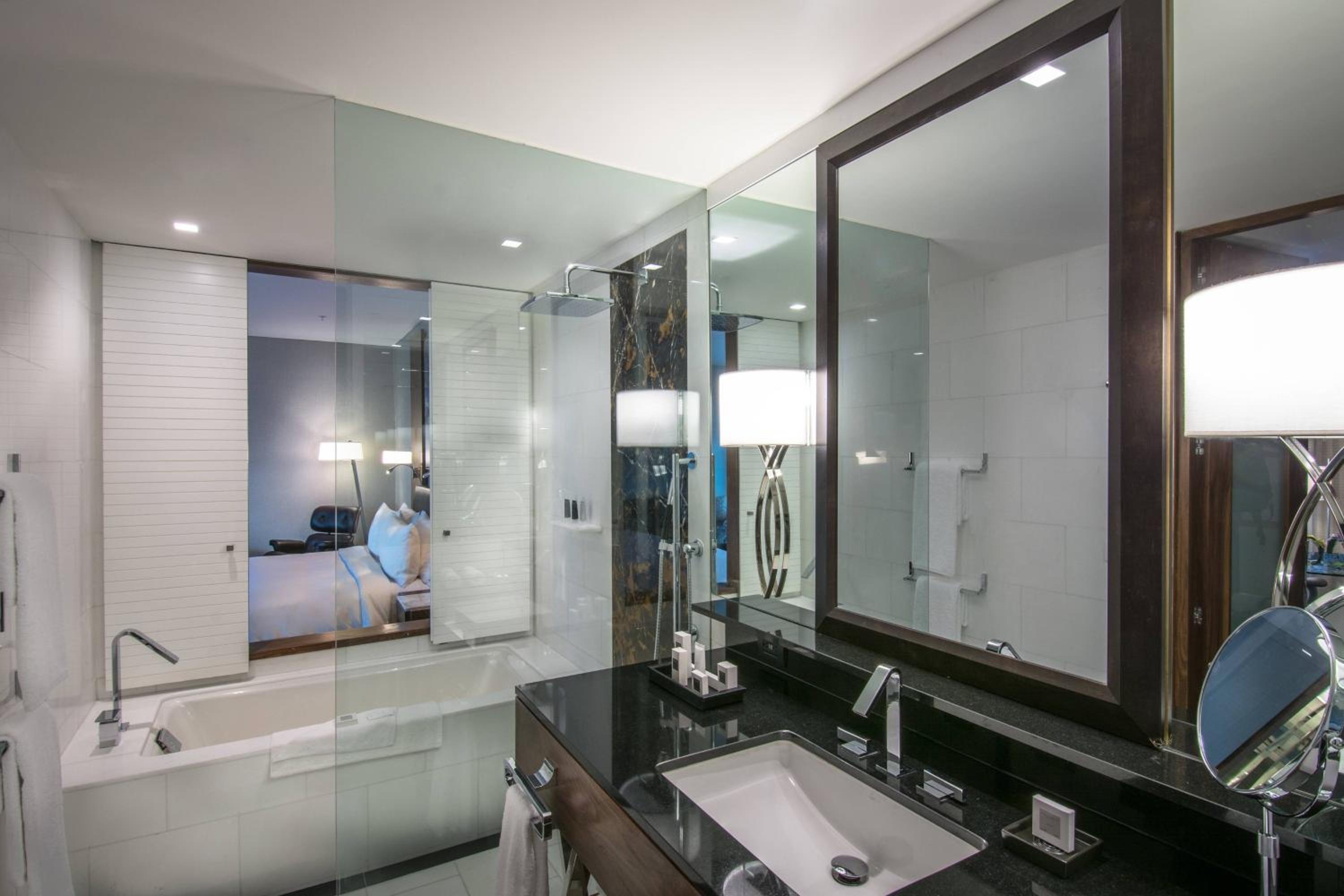 Executive Deluxe, Concierge lounge access, Guest room photo 3