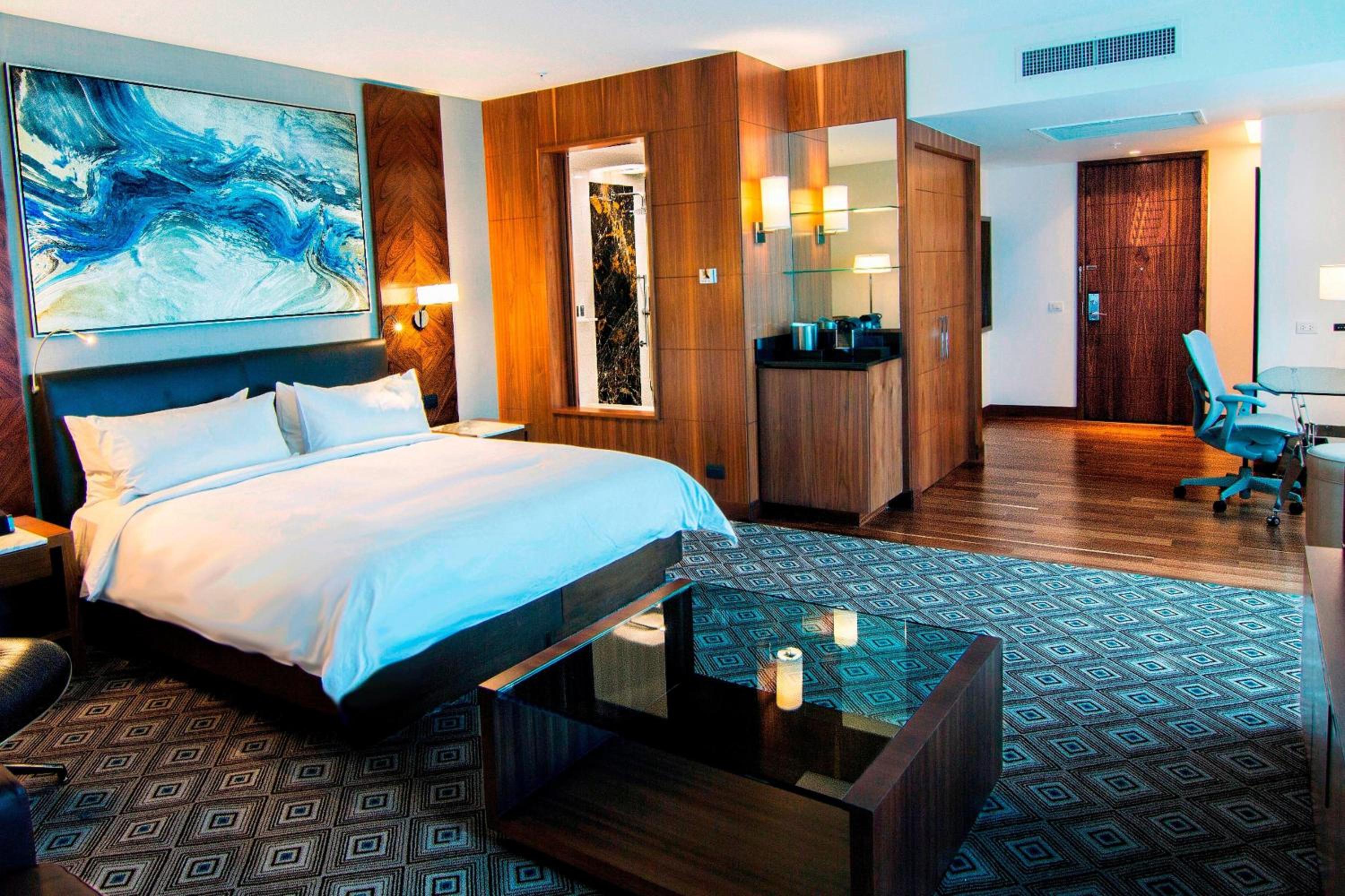 Executive Junior Suite