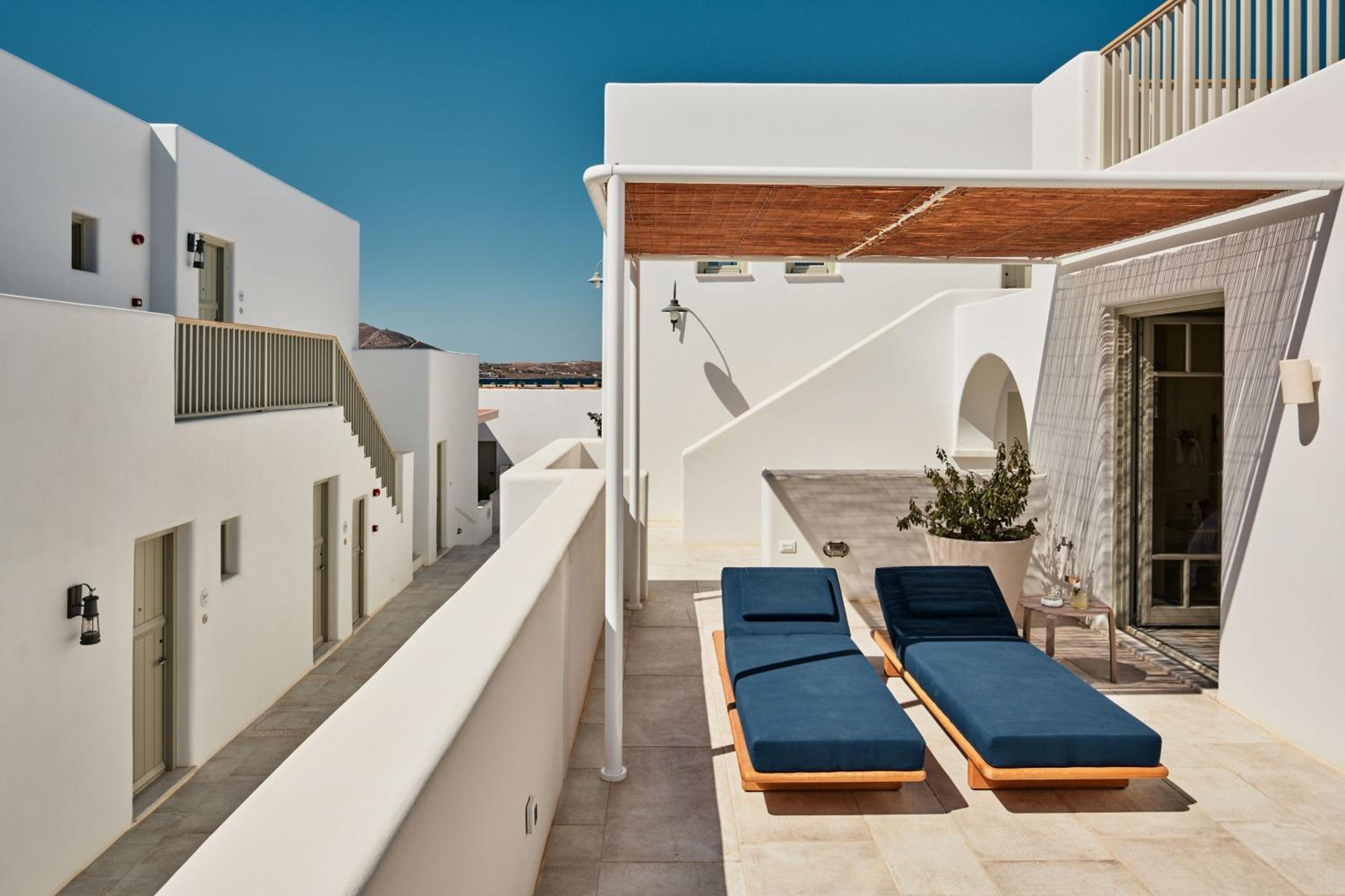 Earth Suite - One-Bedroom King Suite with Balcony and Resort View - Photo 2