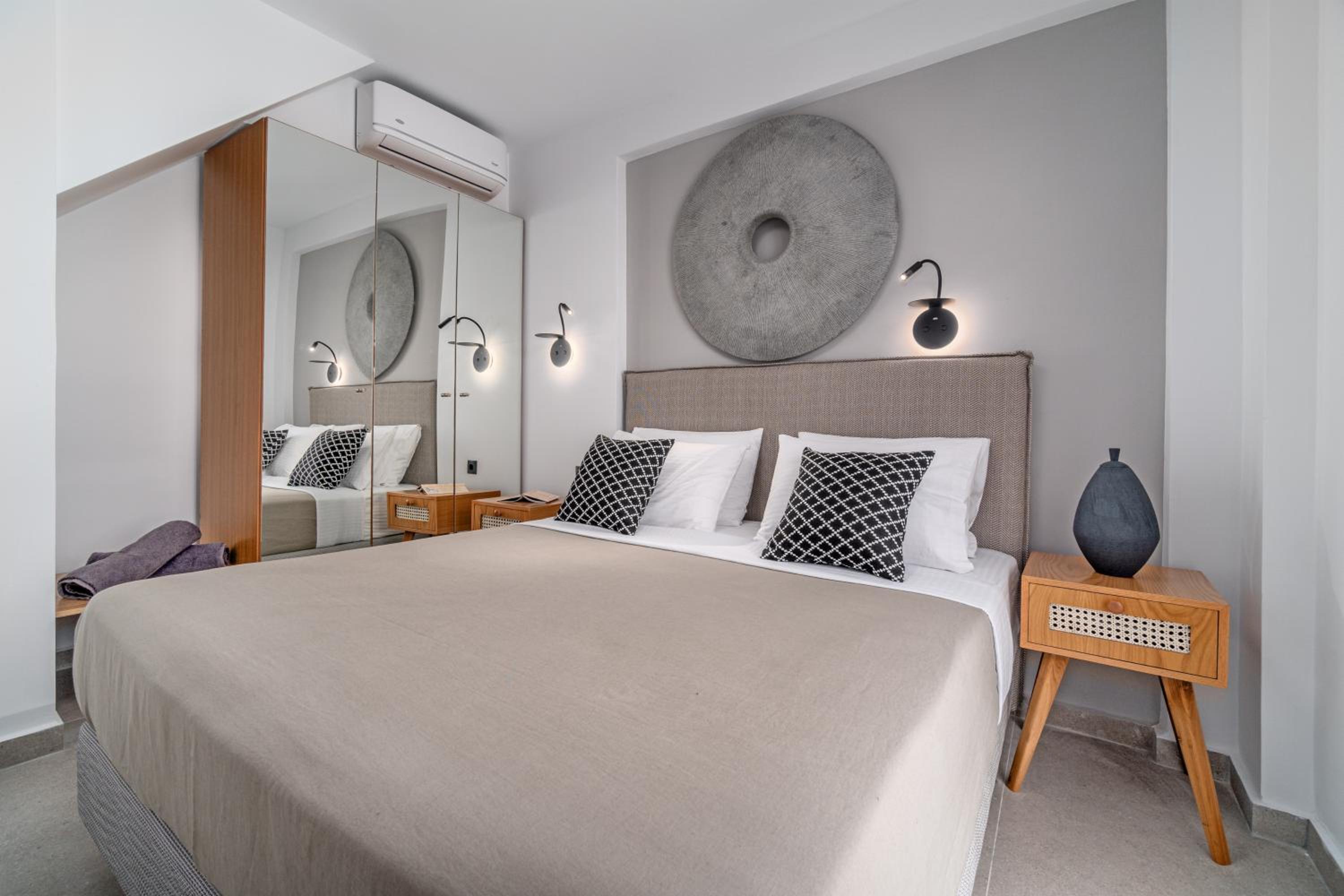 Two-Bedroom Villa - Photo 45
