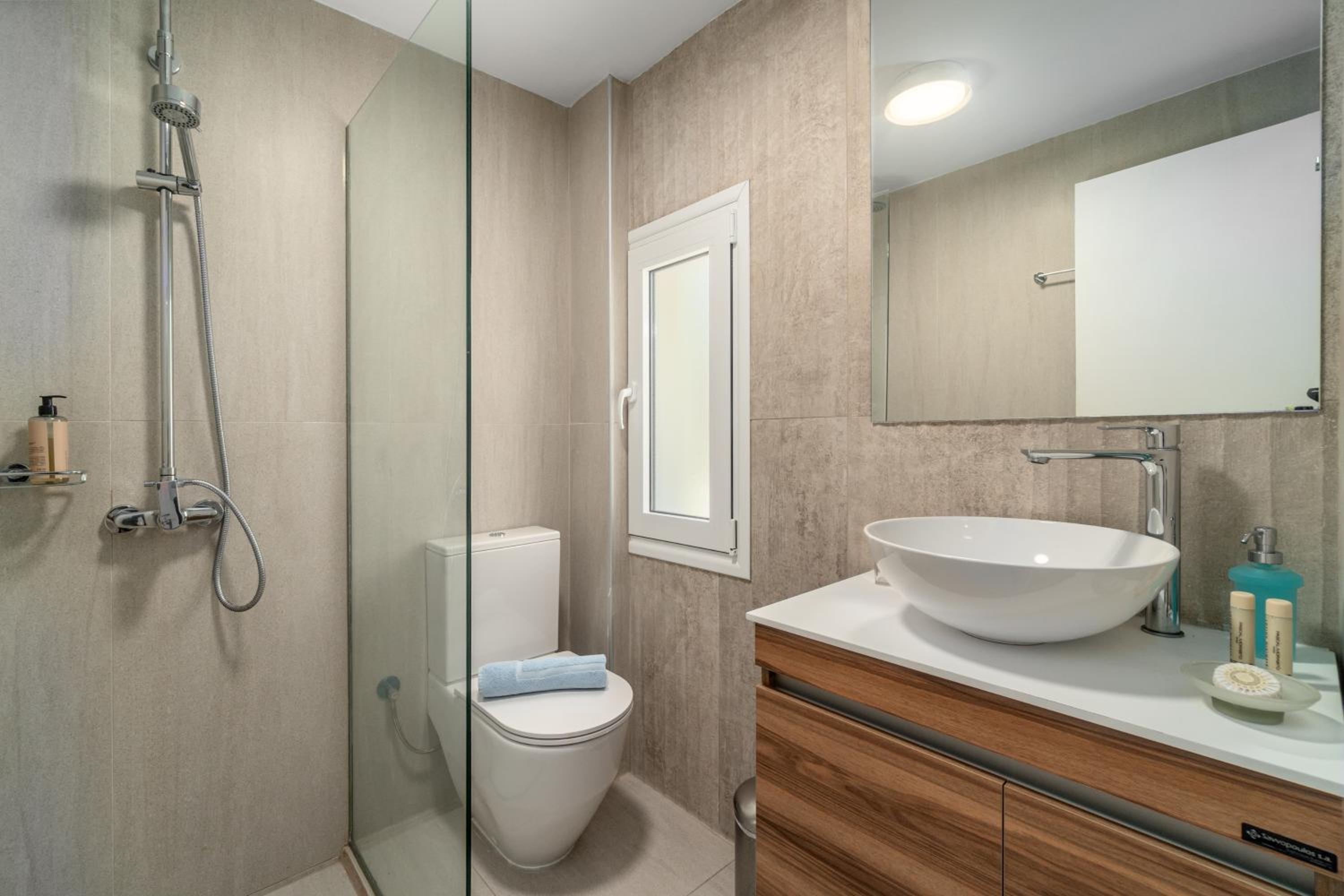 Two-Bedroom Villa - Photo 48