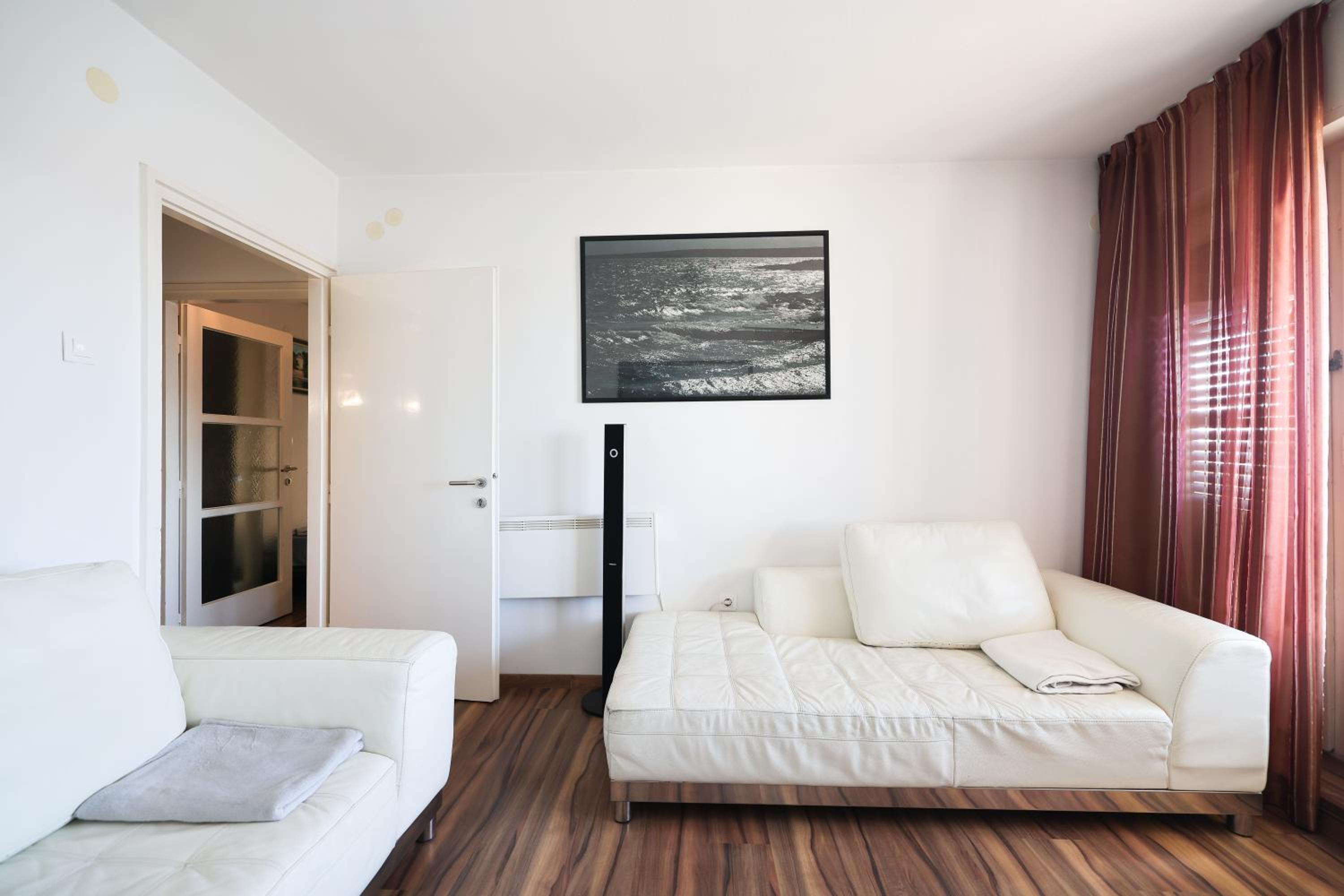 Apartment with Sea View - Photo 41