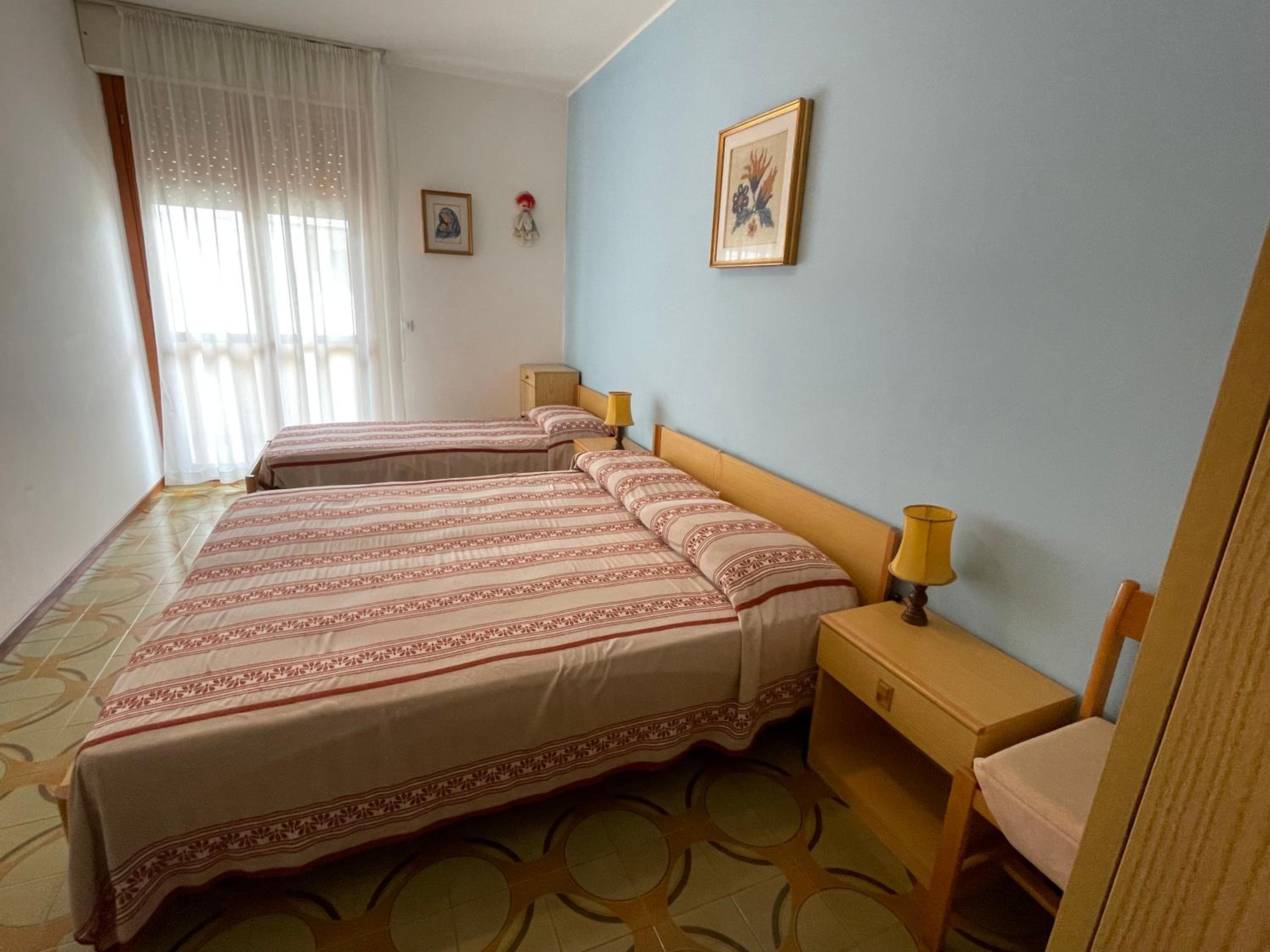 Two-Bedroom Apartment - Photo 8