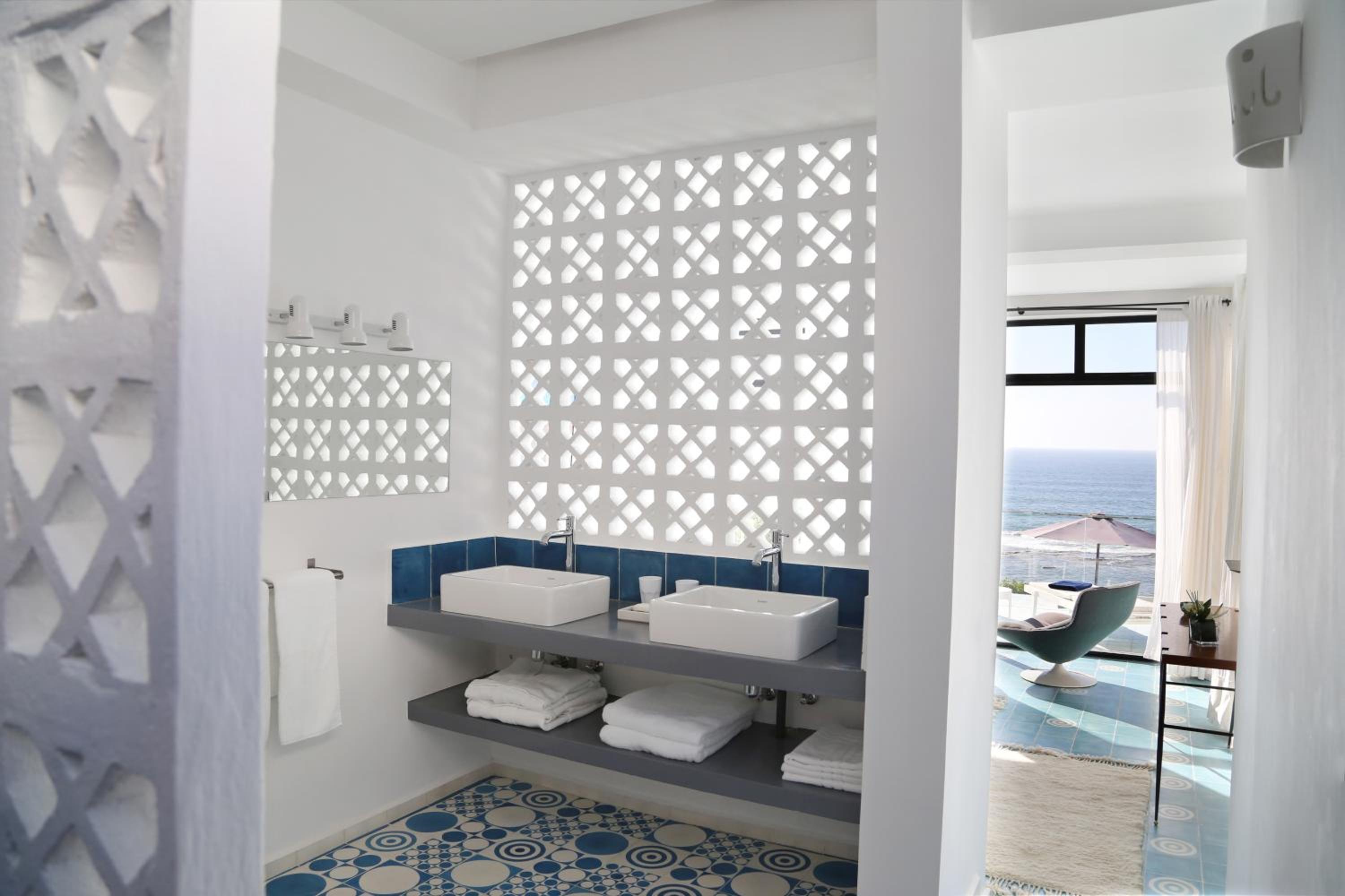 Deluxe Double Room with Terrace - Photo 3