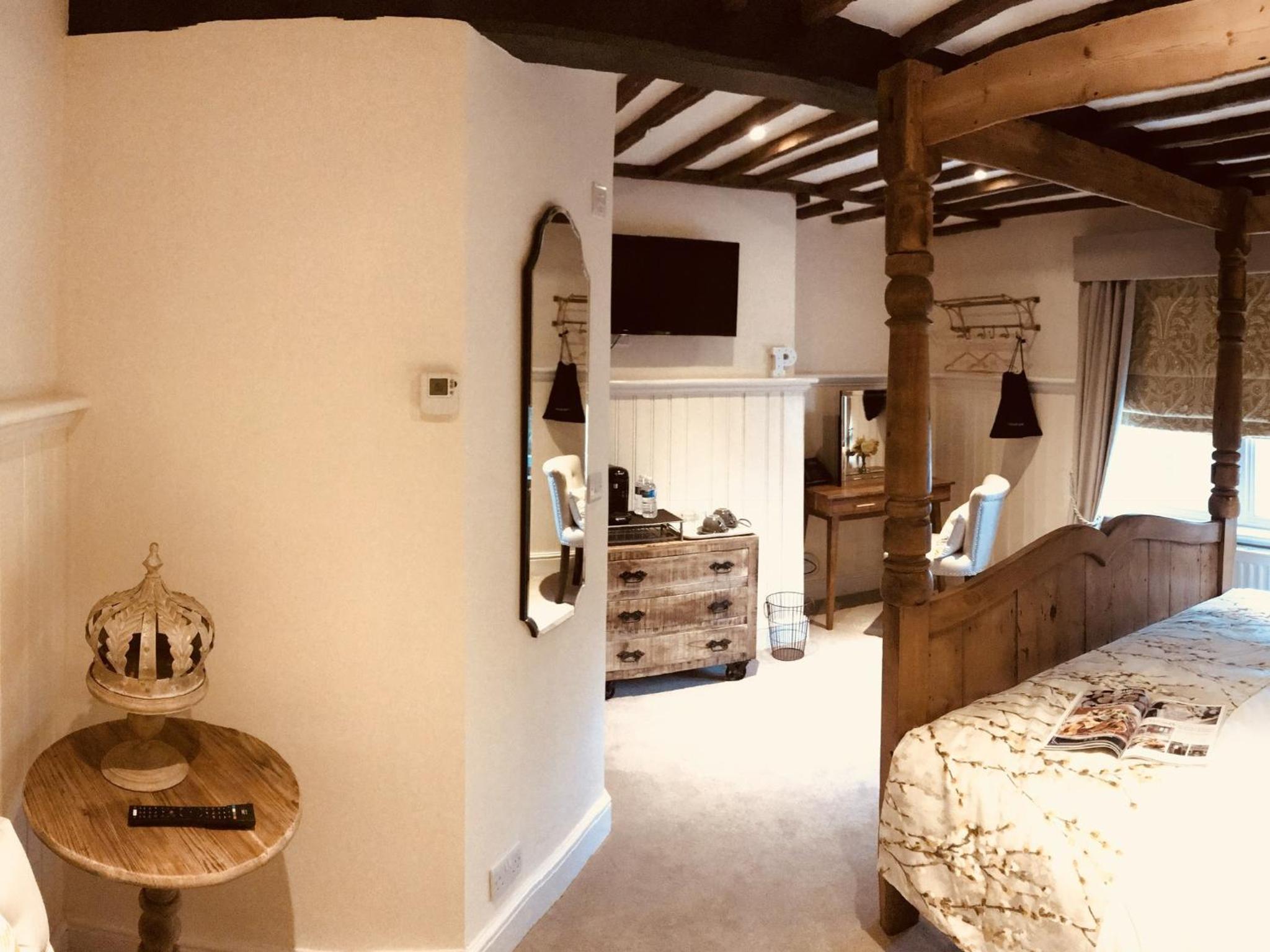 Superior King Room photo 2