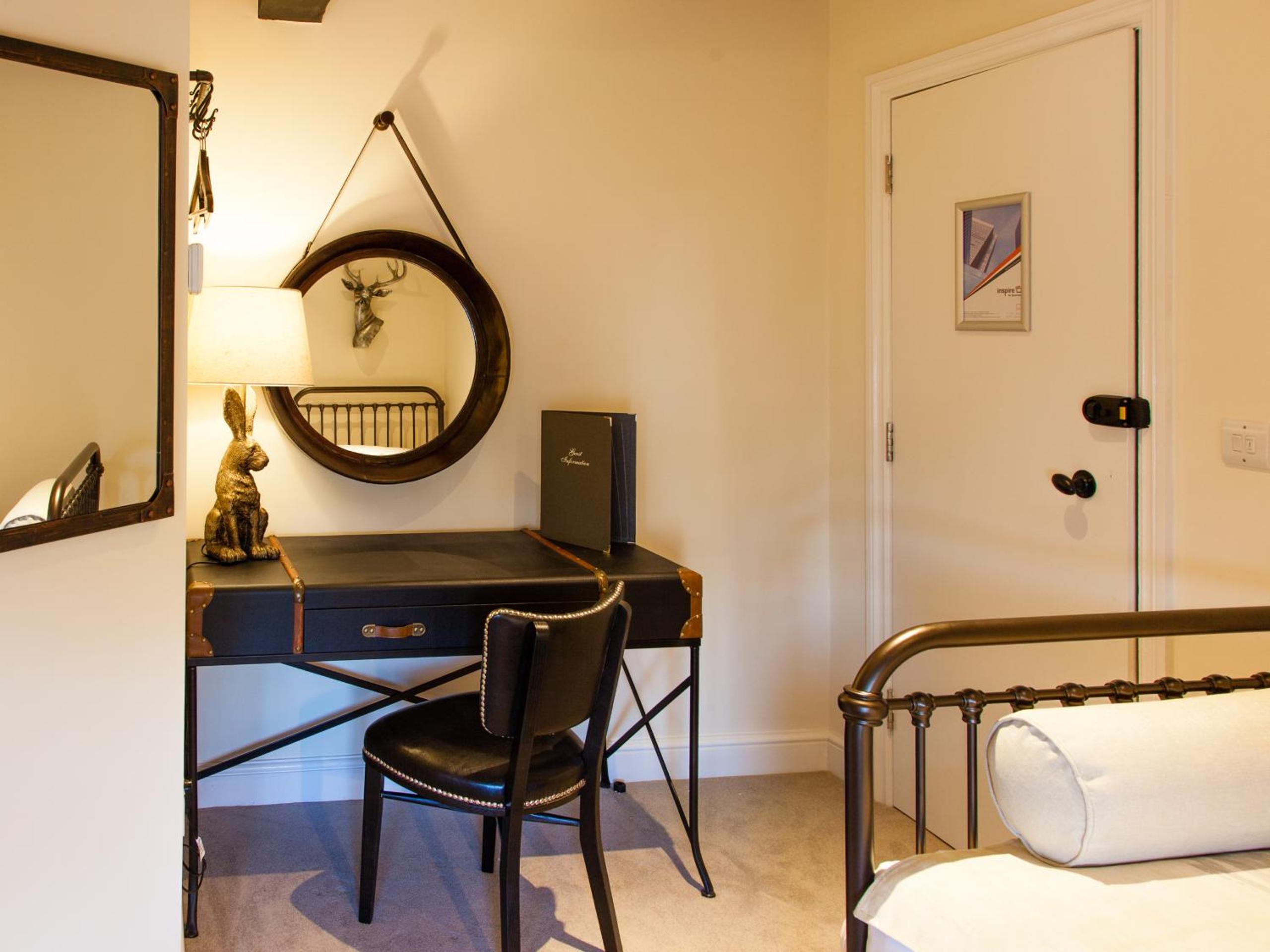 Deluxe Twin Room photo 2