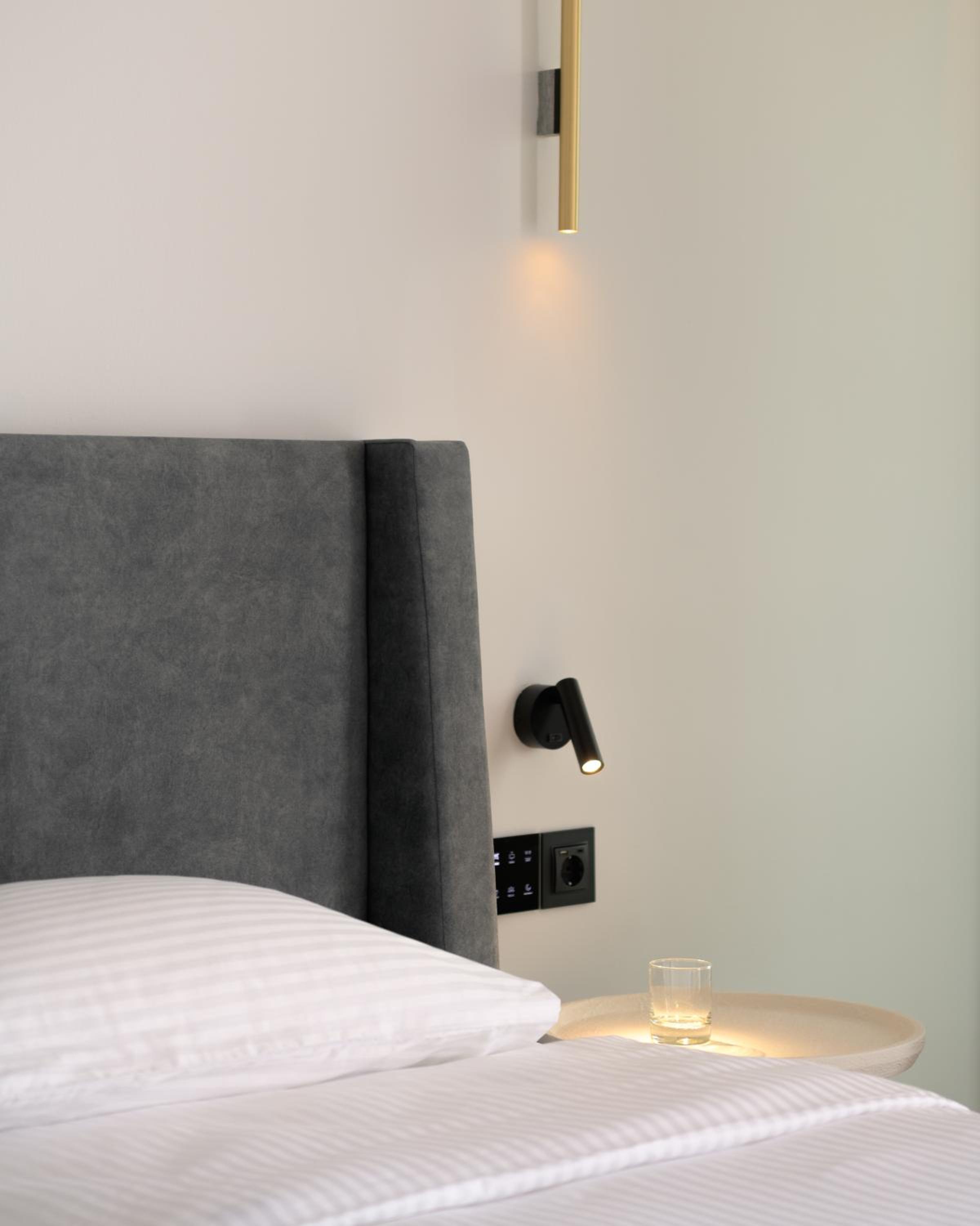 Double or Twin Room with Sea View - Photo 11