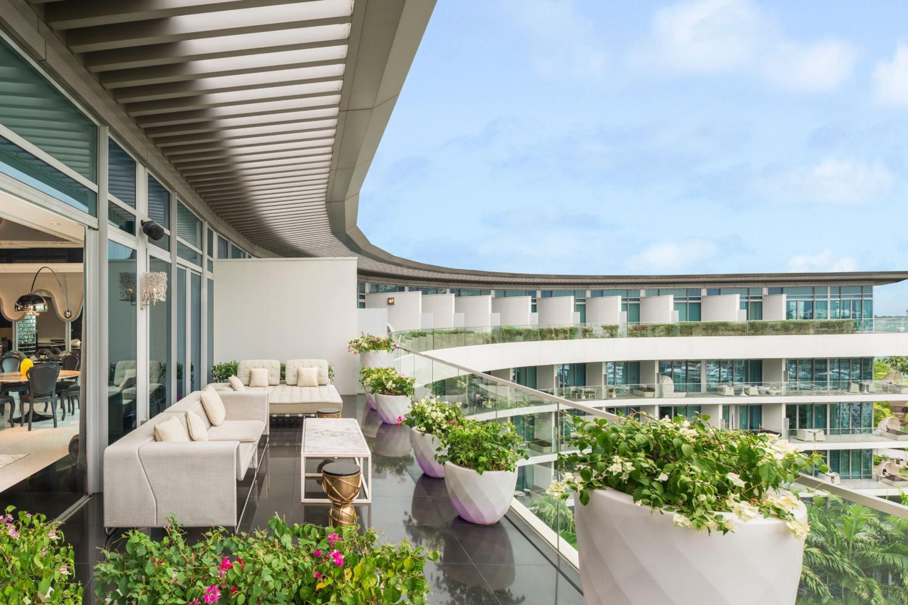 Penthouse, 1 Bedroom Presidential Suite, 1 Super King Bed, Balcony, Top Floor, Private Outdoor Pool Penthouse, 1 Bedroom Presidential Suite, 1 Super King Bed, Balcony, Top Floor, Private Outdoor Pool