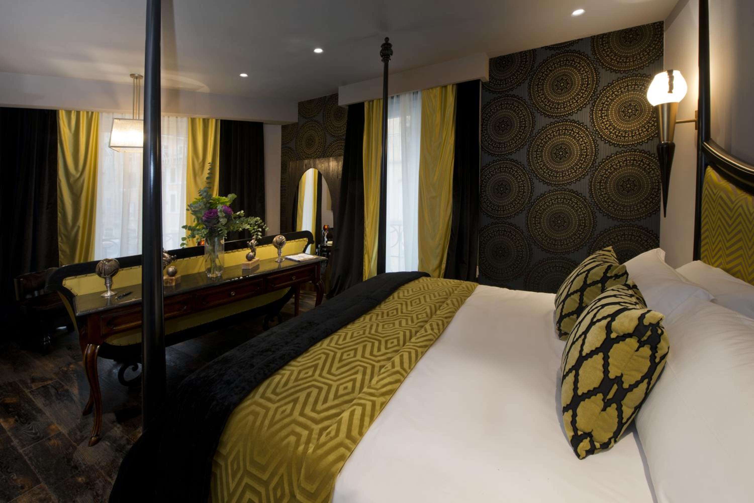 Suite with City View