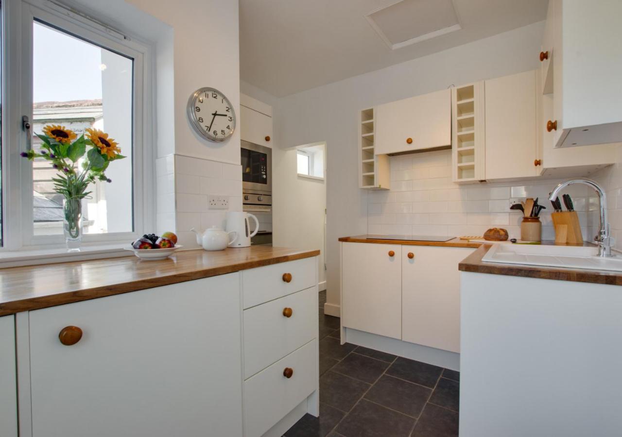 One-Bedroom House photo 2