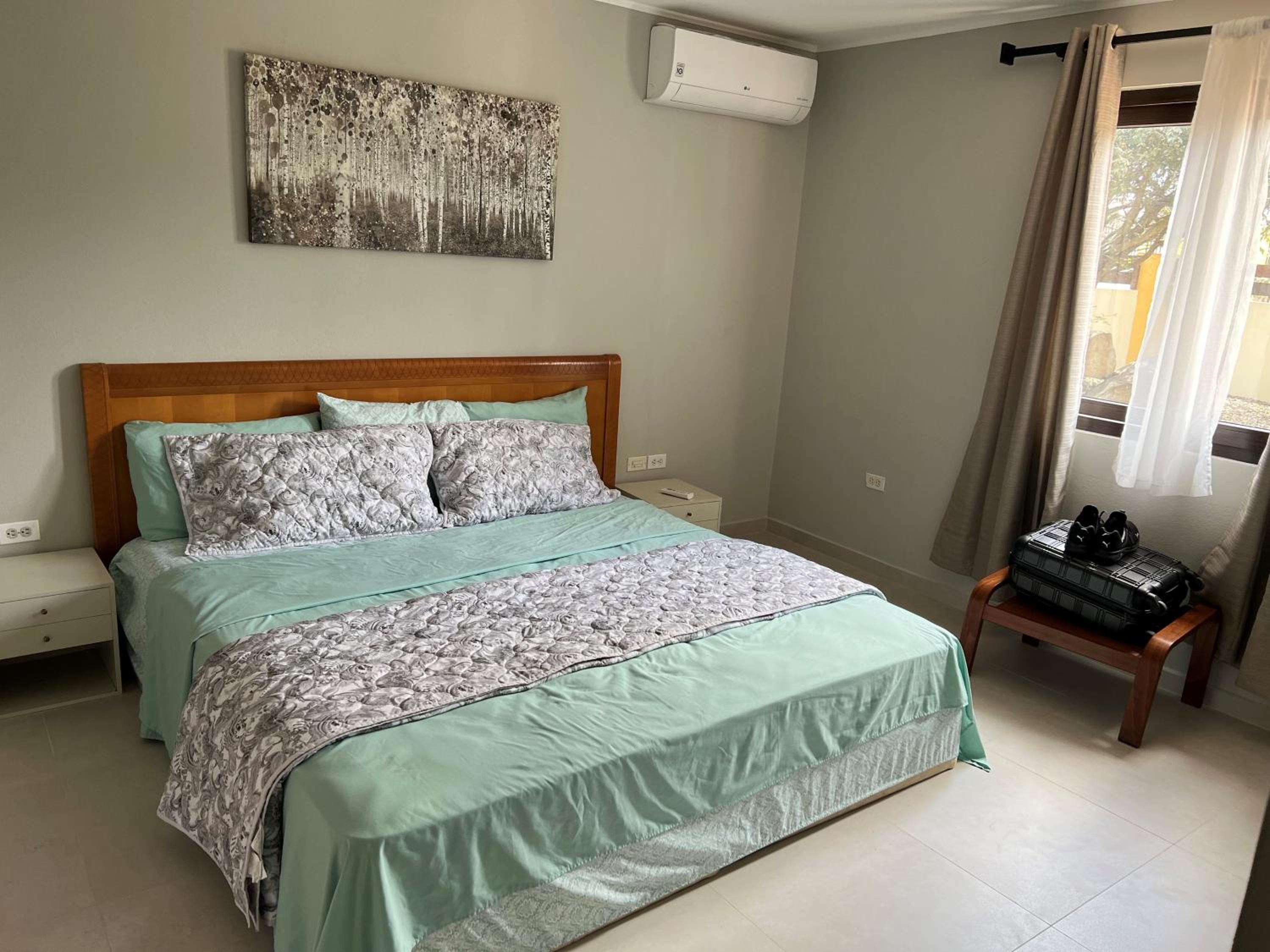 Three-Bedroom House photo 1