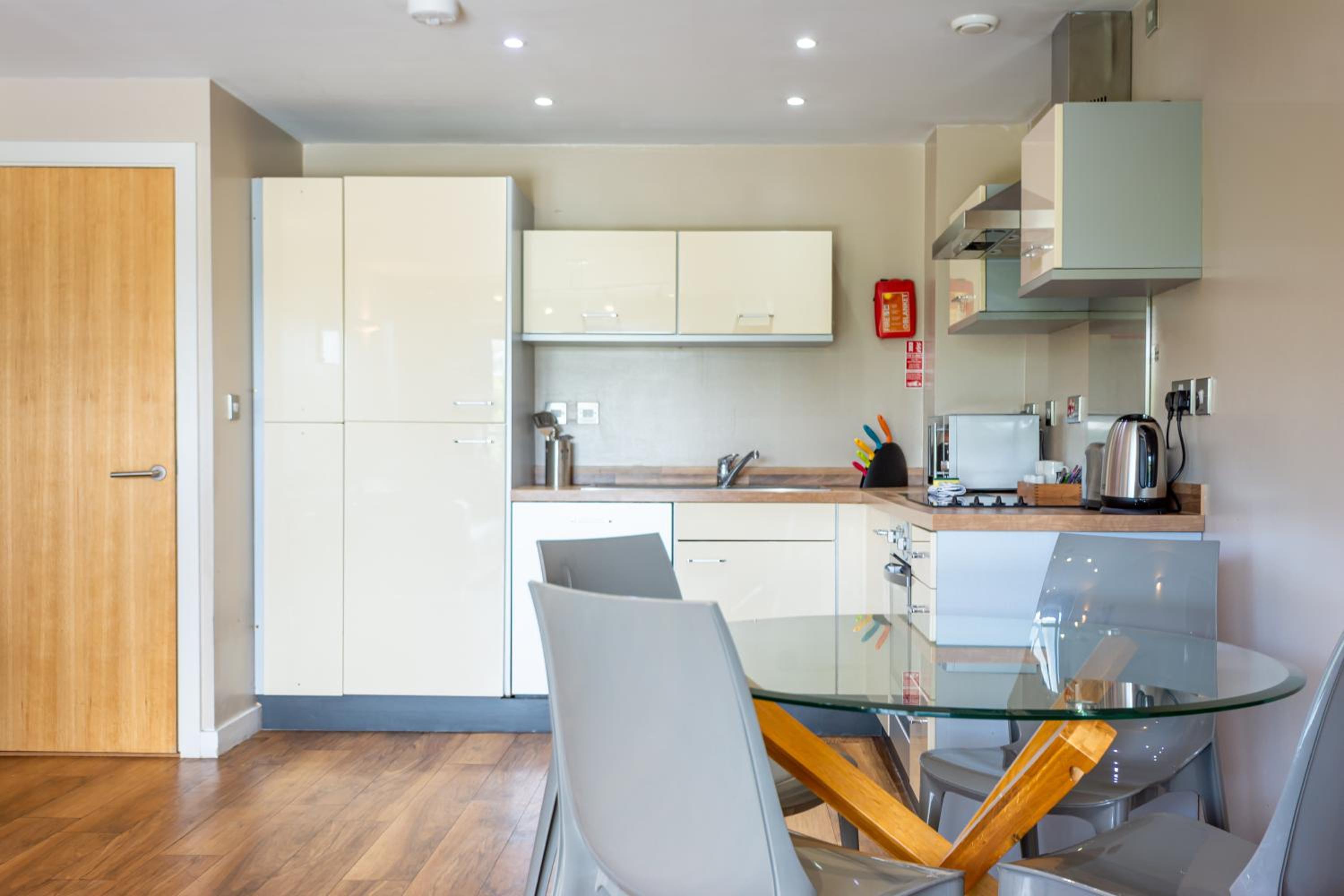 Liberty Two Bedroom - Photo 8