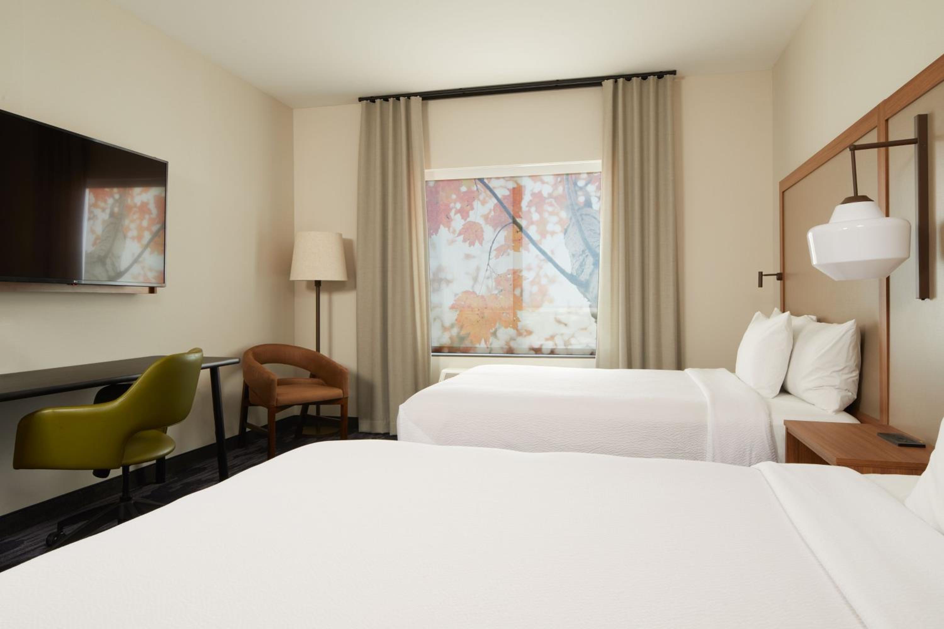 Queen Room with Two Queen Beds - Photo 1