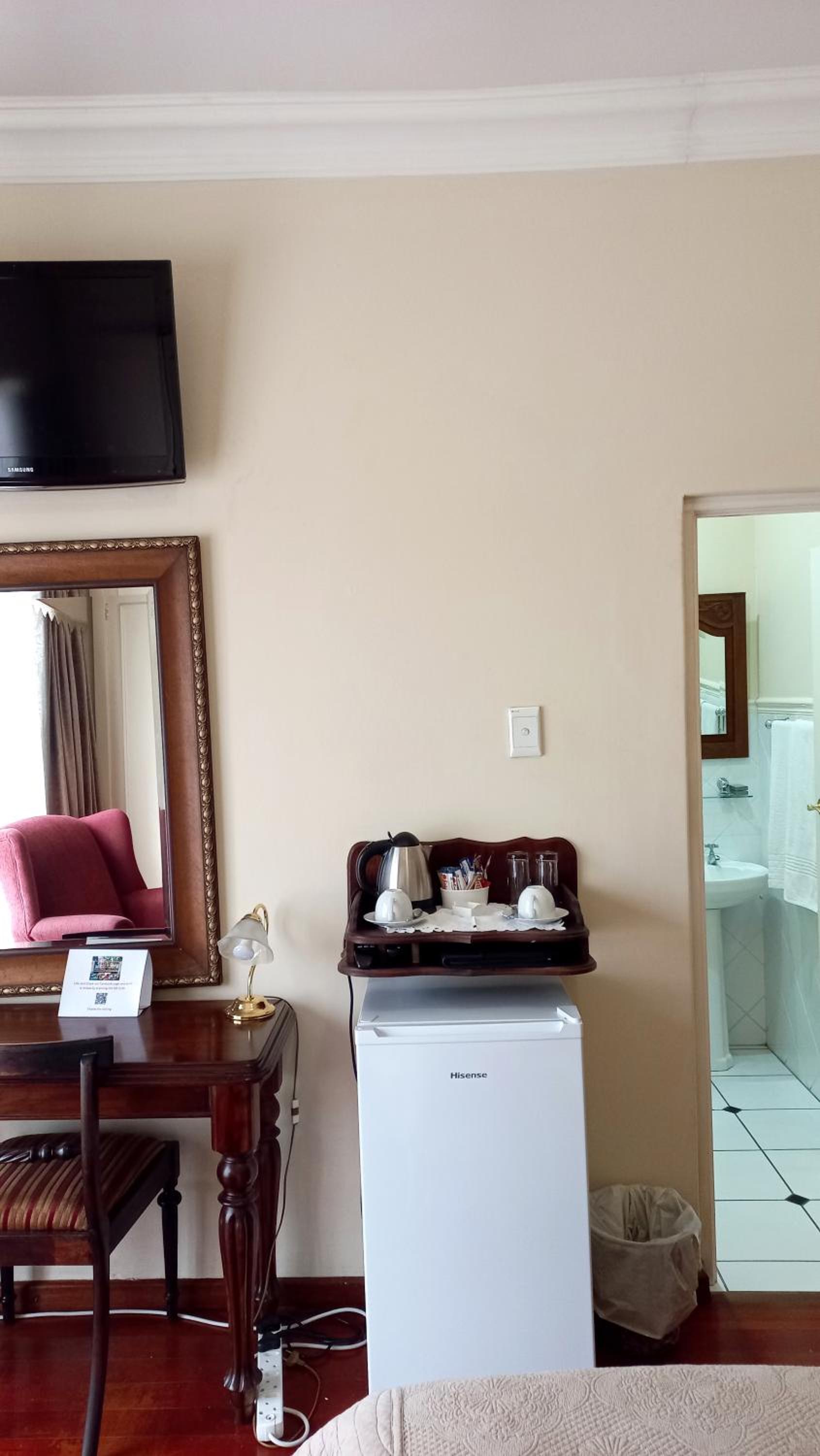 Double or Twin Room with Balcony photo 1