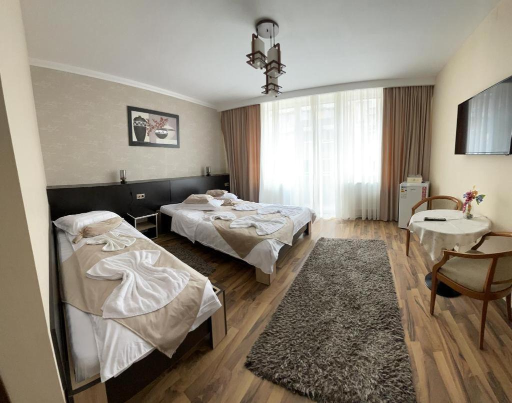 Triple Room with Balcony photo 1