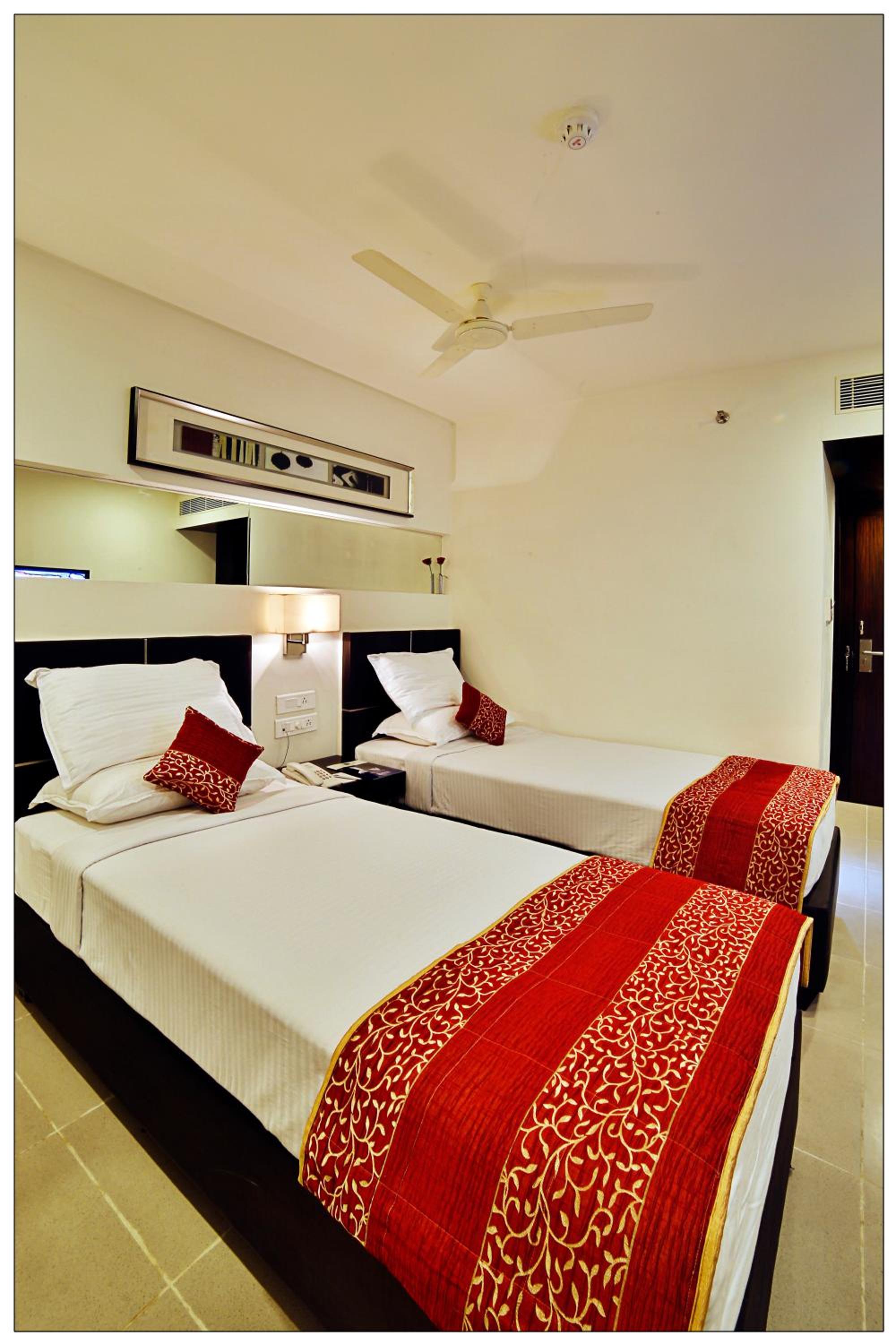 Double or Twin Room photo 2