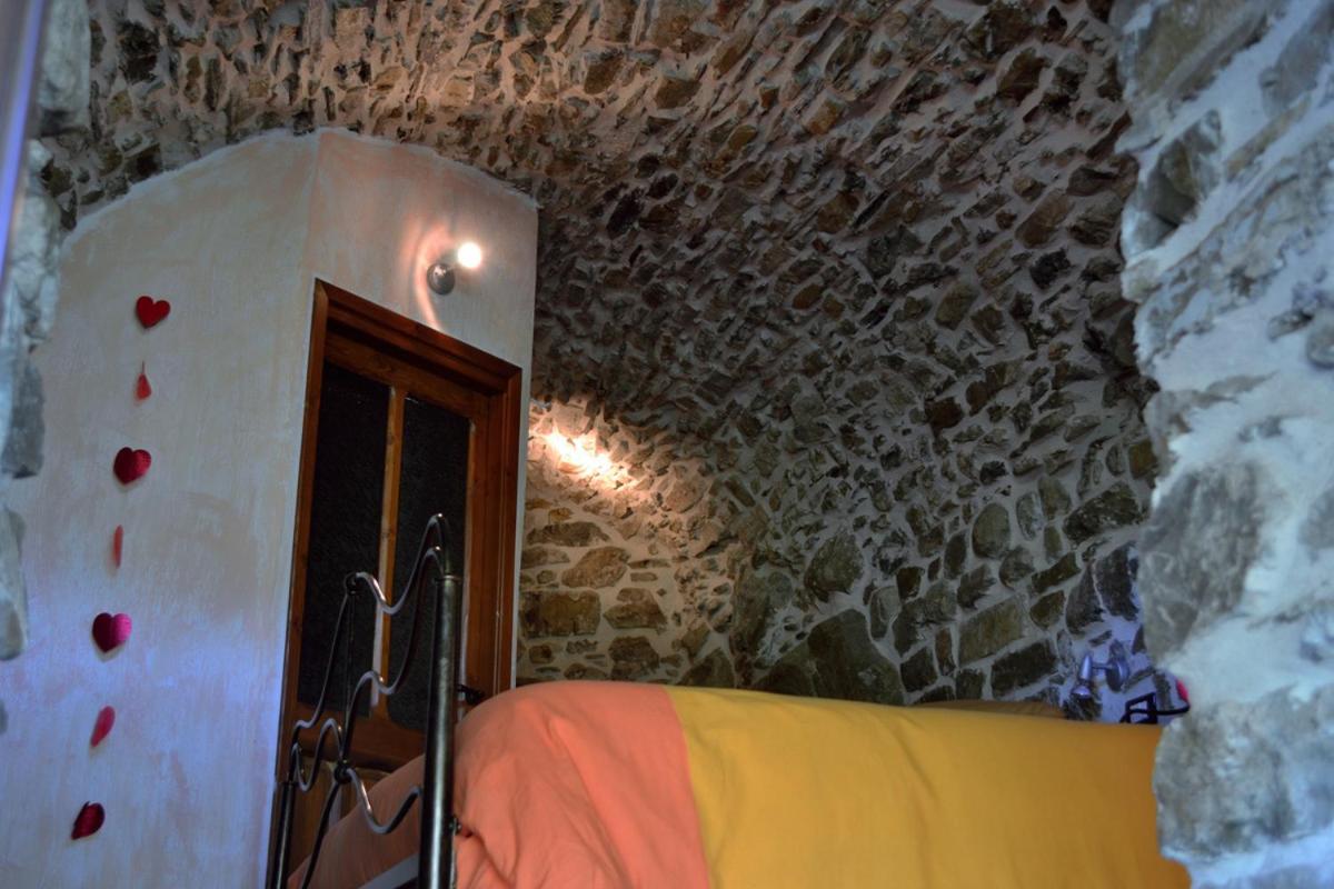 Deluxe Double Room with Balcony photo 2