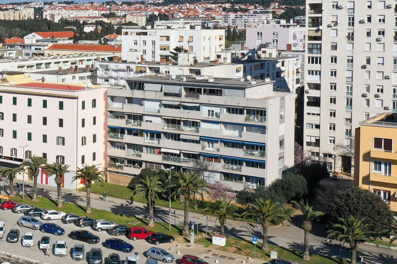 Apartment with Sea View - Photo 16