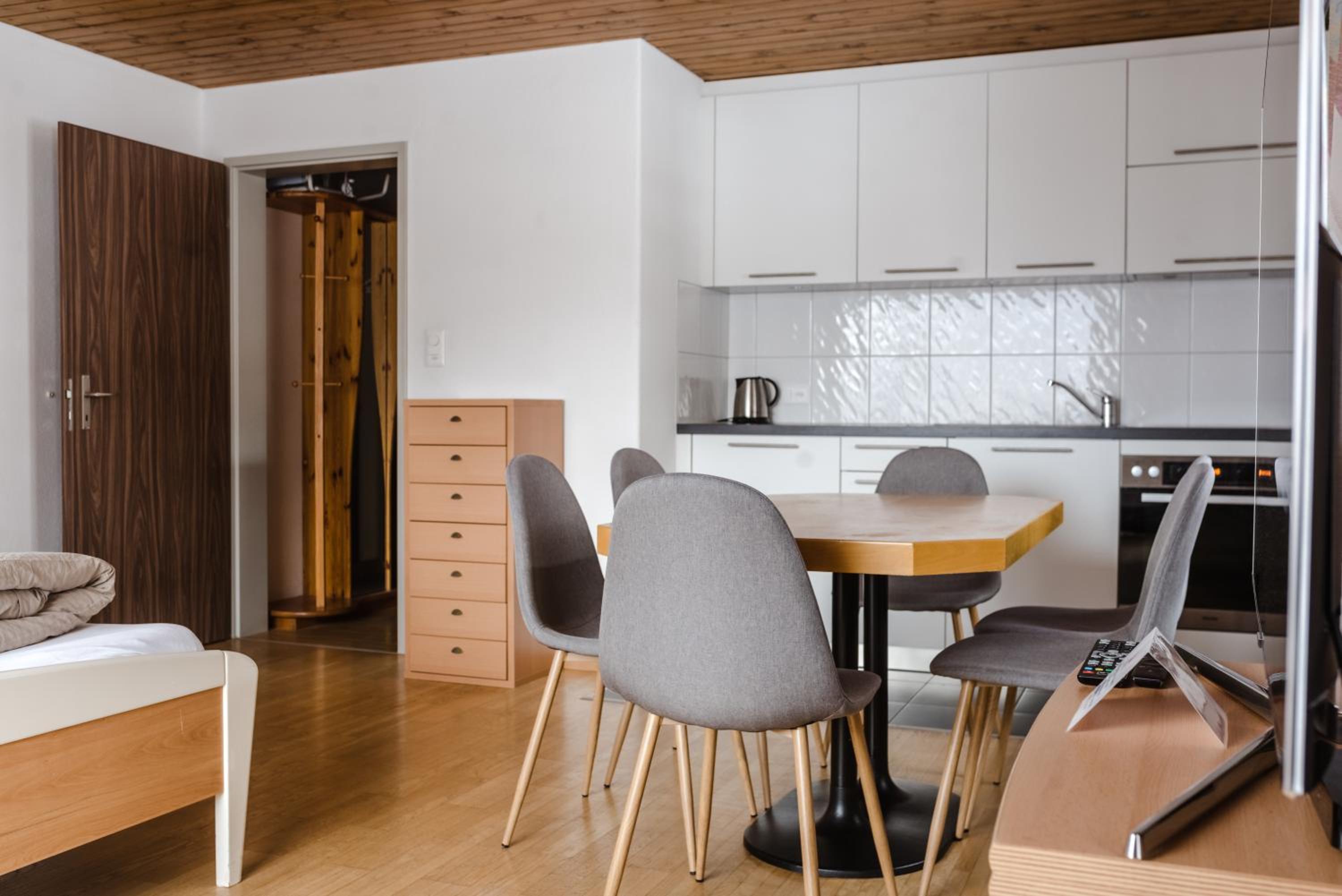 Apartment - Photo 4