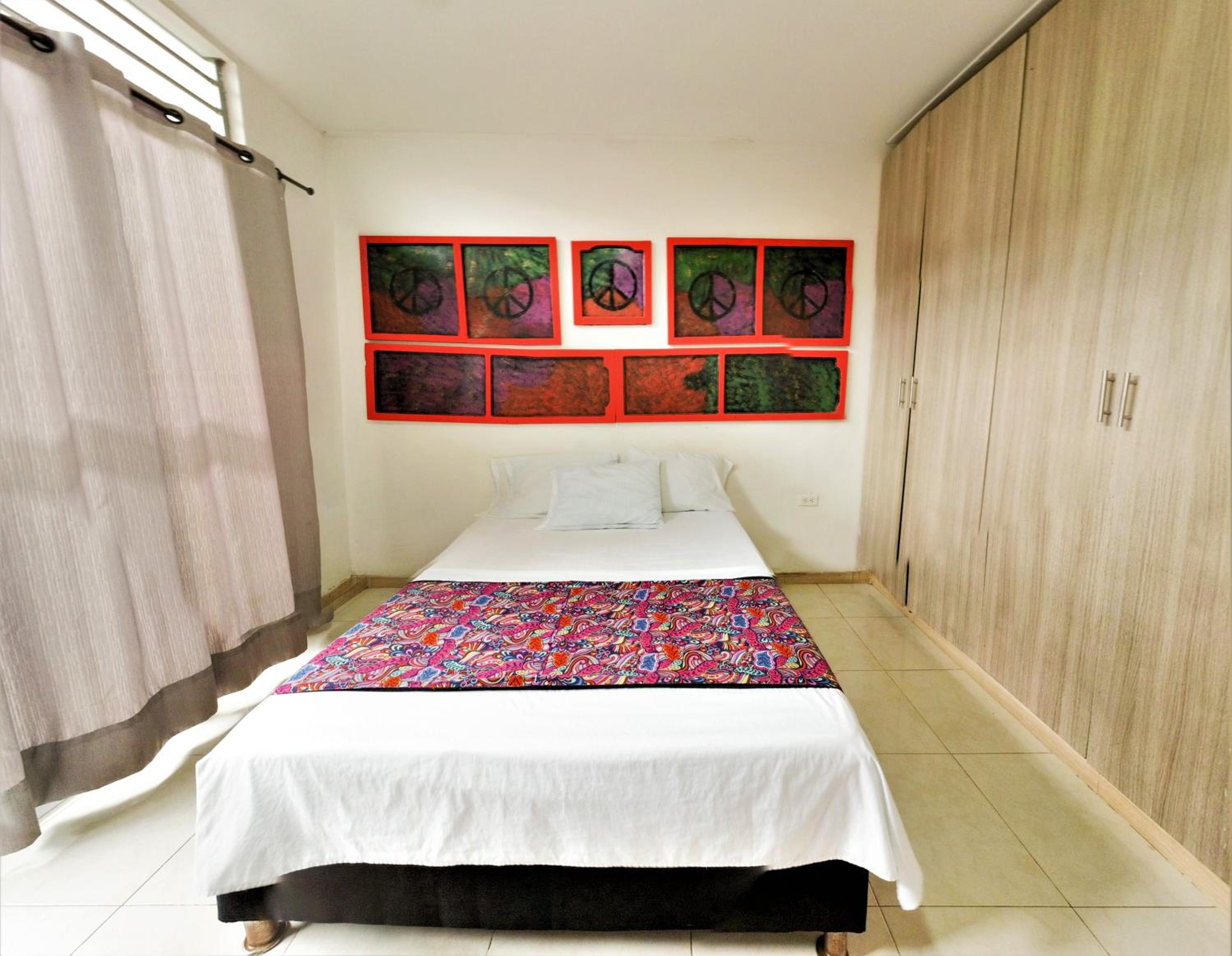 Double Room with Shared Bathroom photo 3