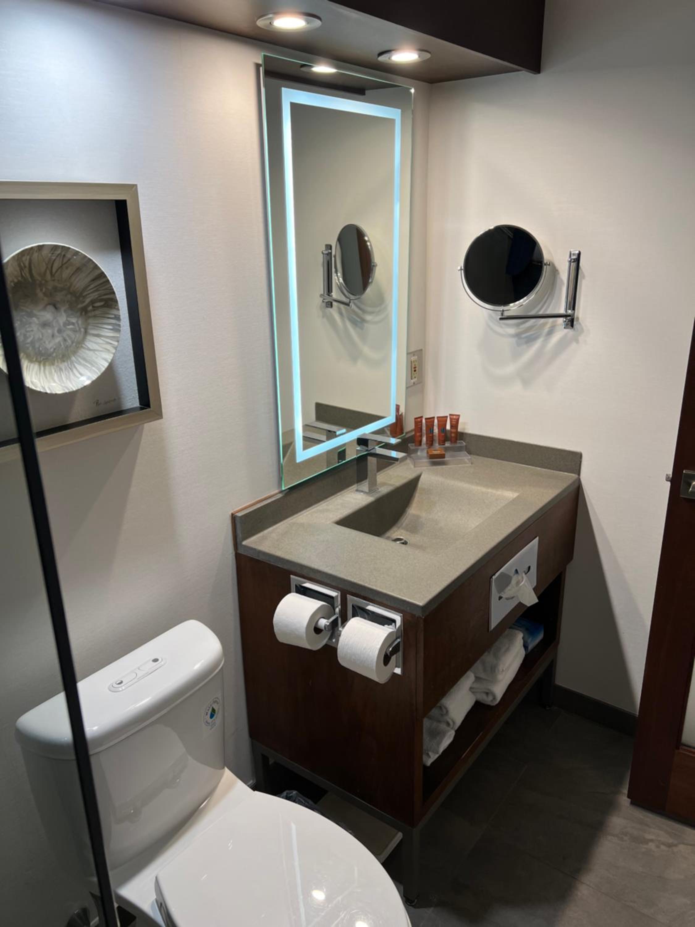 Executive Queen Room - Non-Smoking - Ground Floor