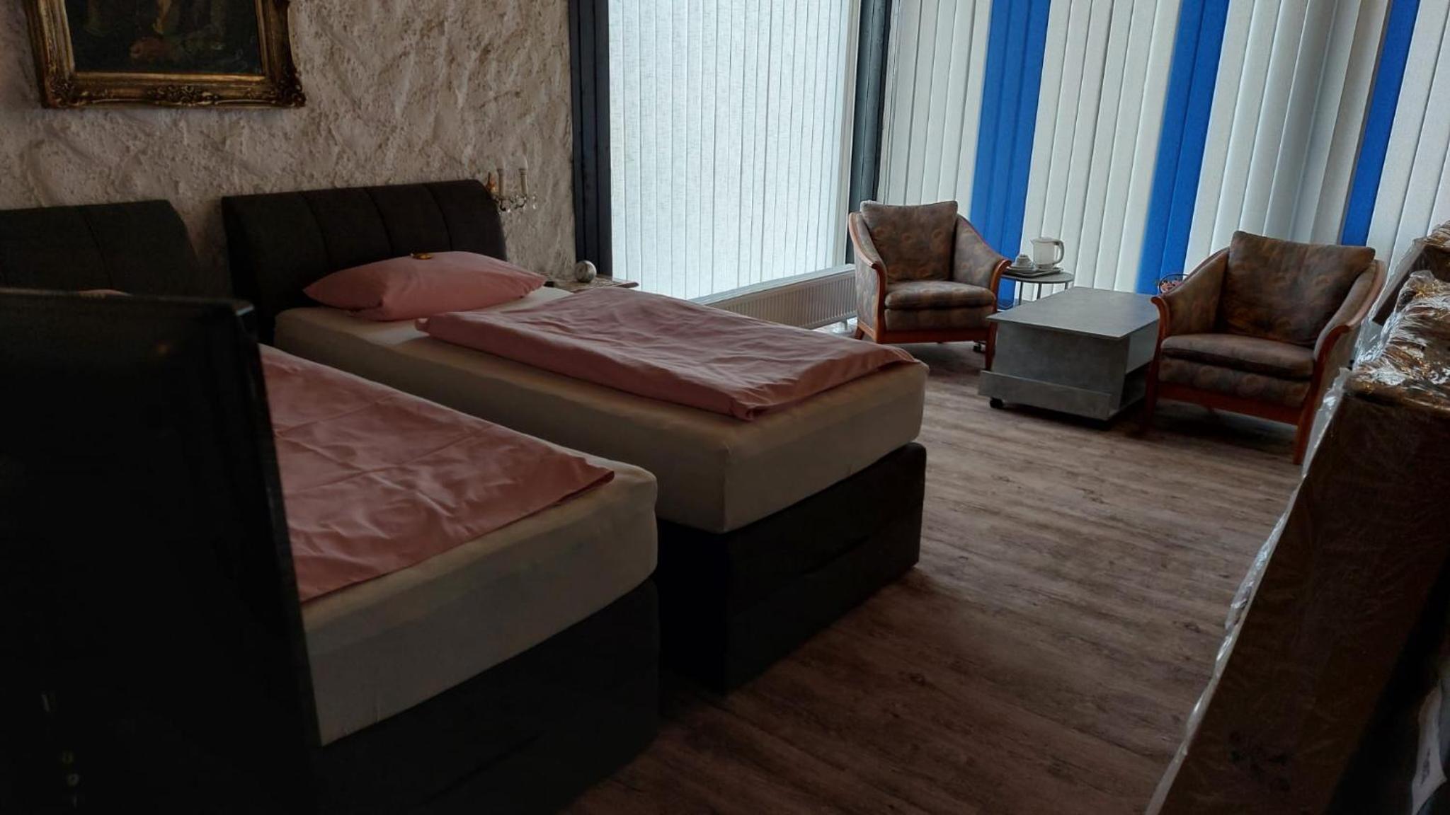 Double Room - Photo 2
