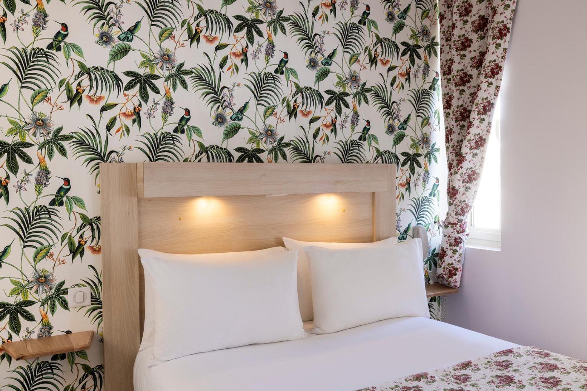 Standard Double Room - Photo 10