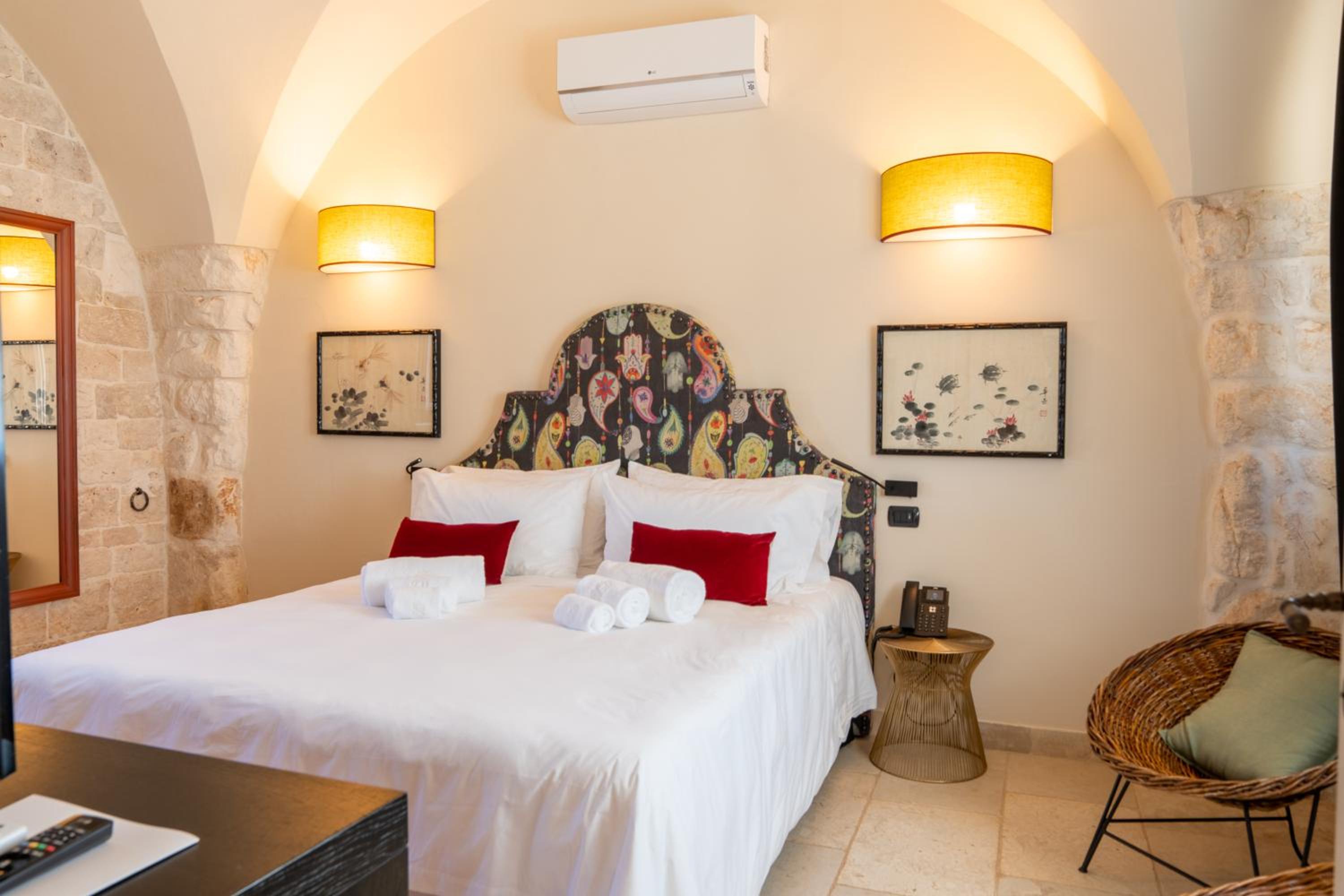 Suite with Garden View - Photo 2