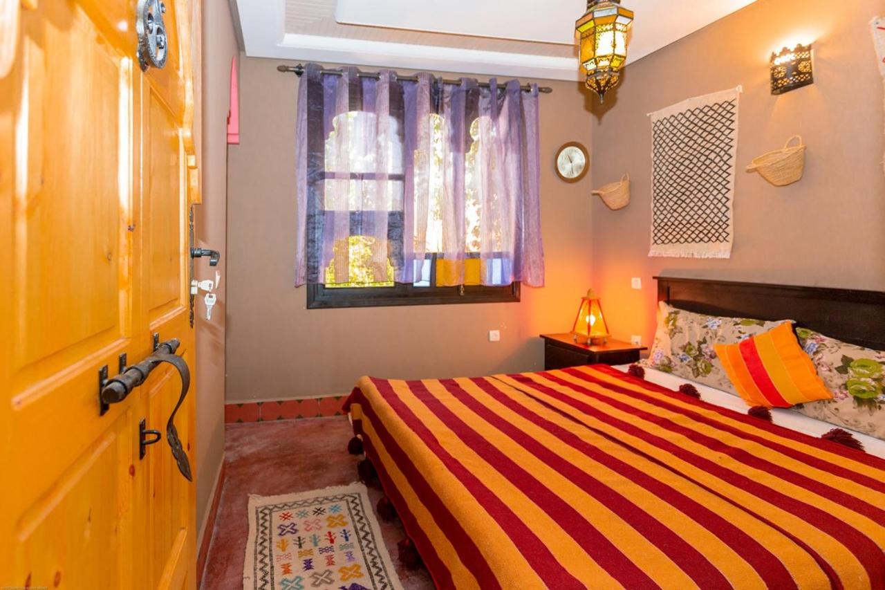 Standard Double Room - Photo 13