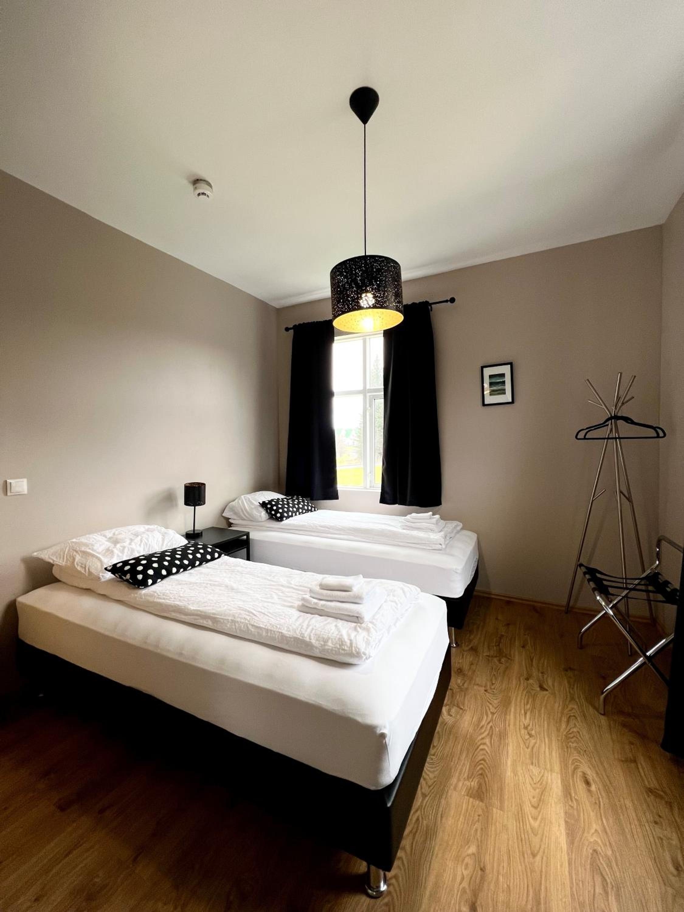 Double or Twin Room with private bathroom - Photo 1